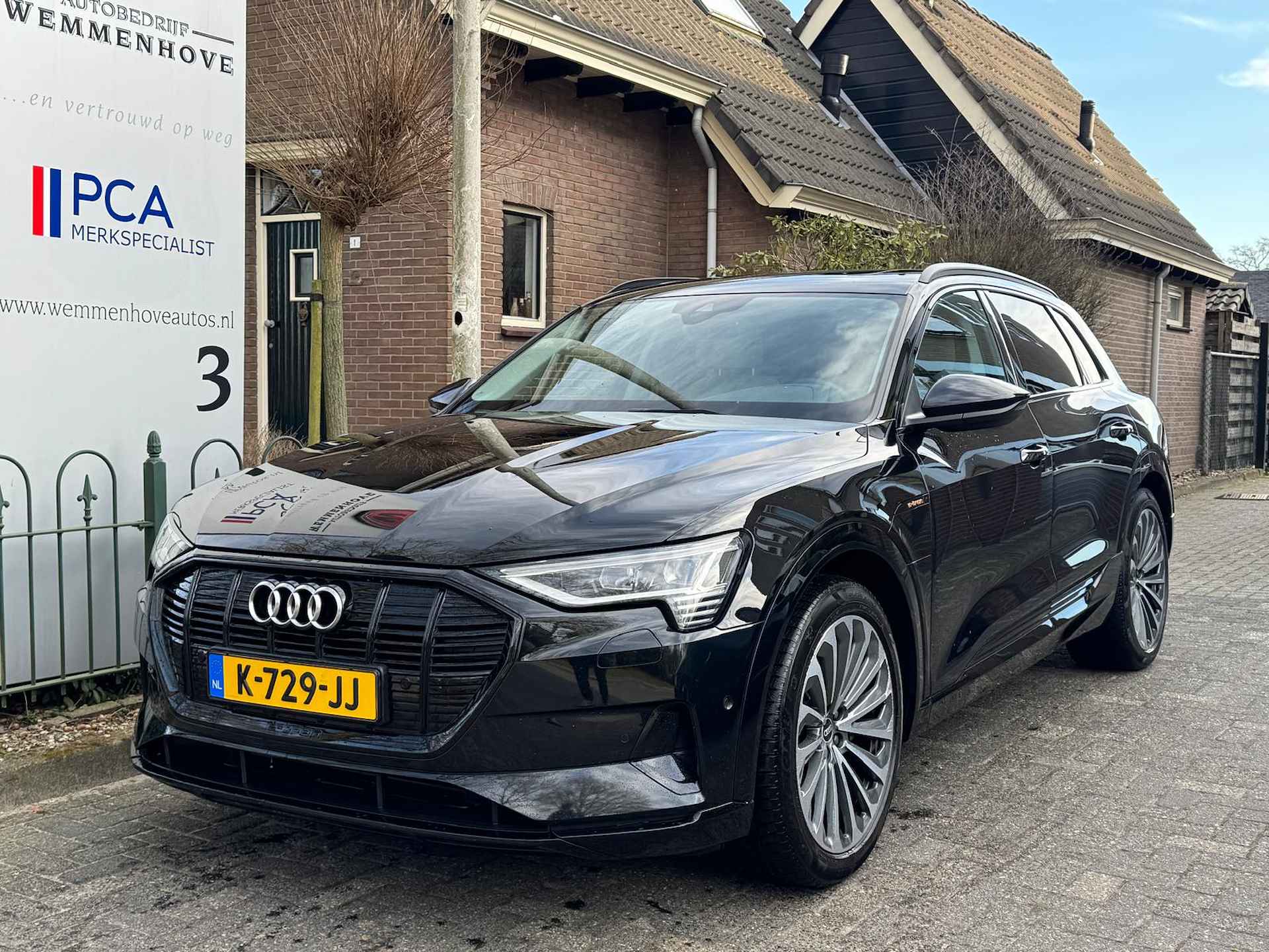 Audi e-tron 50 Quattro Black edition Plus 71 kWh Airco/Stoelverw./Pano/Camera/Leder - 4/50