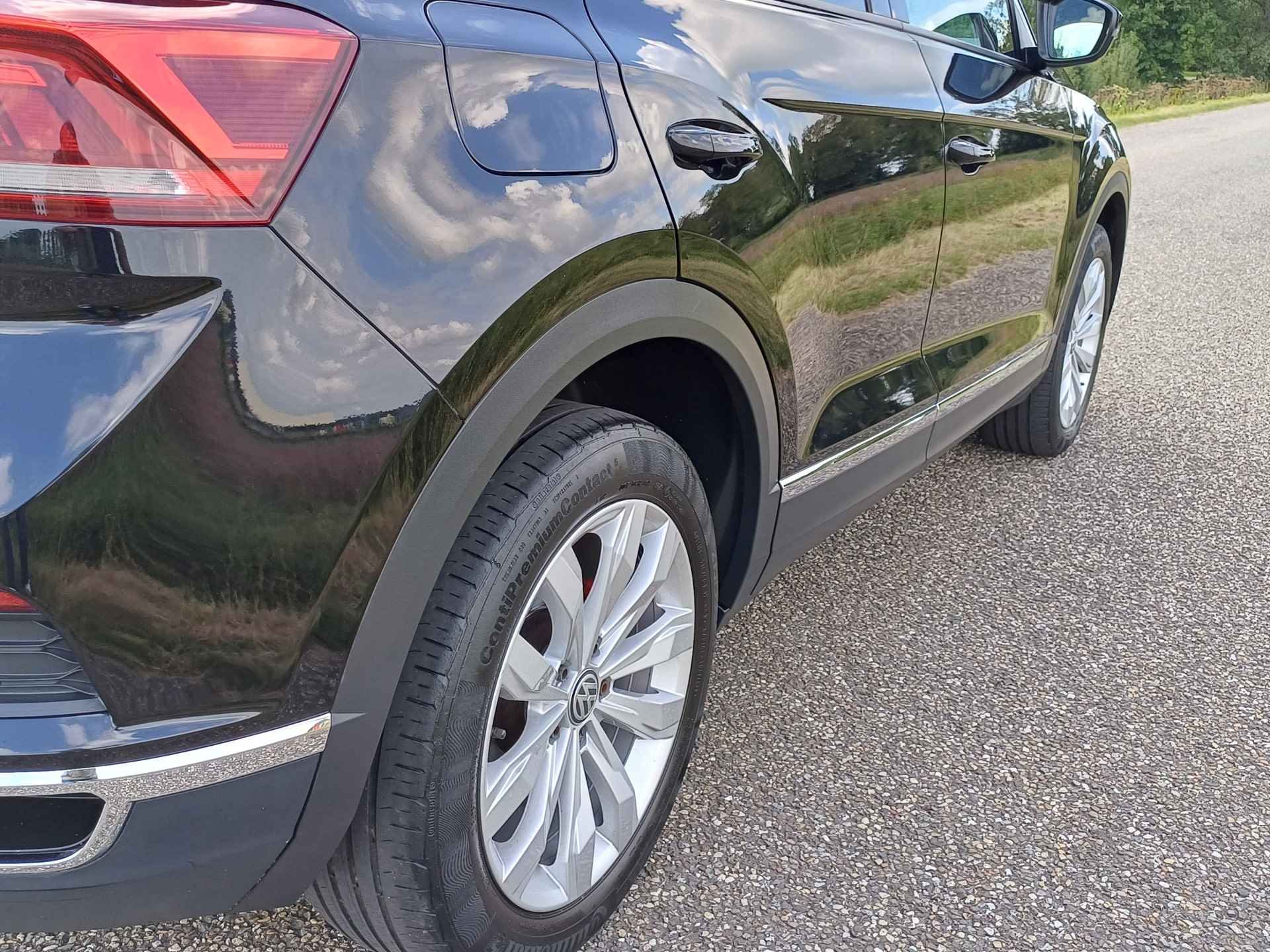 Volkswagen T-Roc 2.0 TSI 4Motion Sport /Mooie auto!/Clima/Led/Carplay/Navi/Camera/17 INCH/USB - 18/50