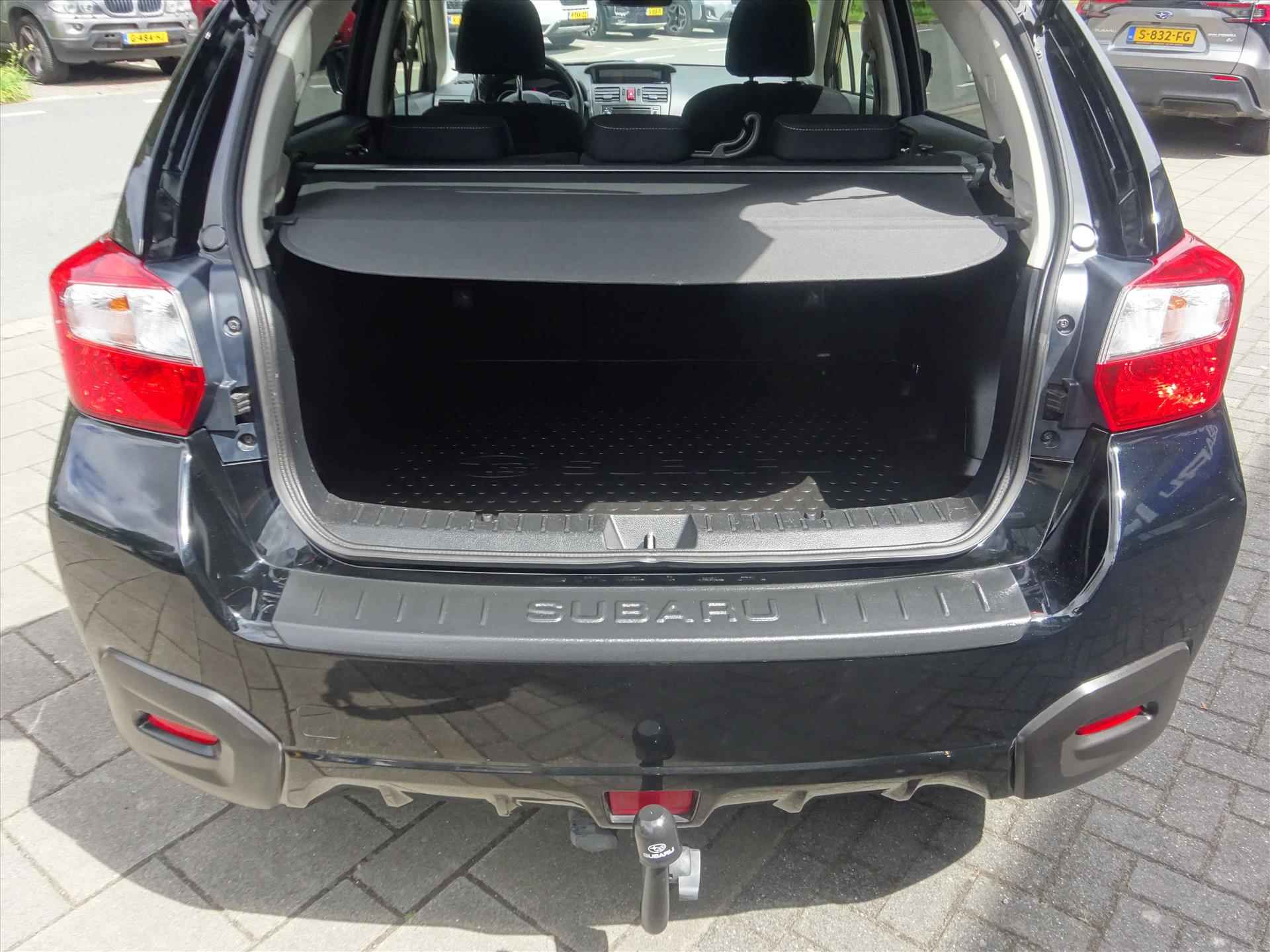 Subaru Xv 1.6i 114pk AWD Luxury | 1.500kg trekgew. | Trekhaak | NAP | All Season banden - 11/39