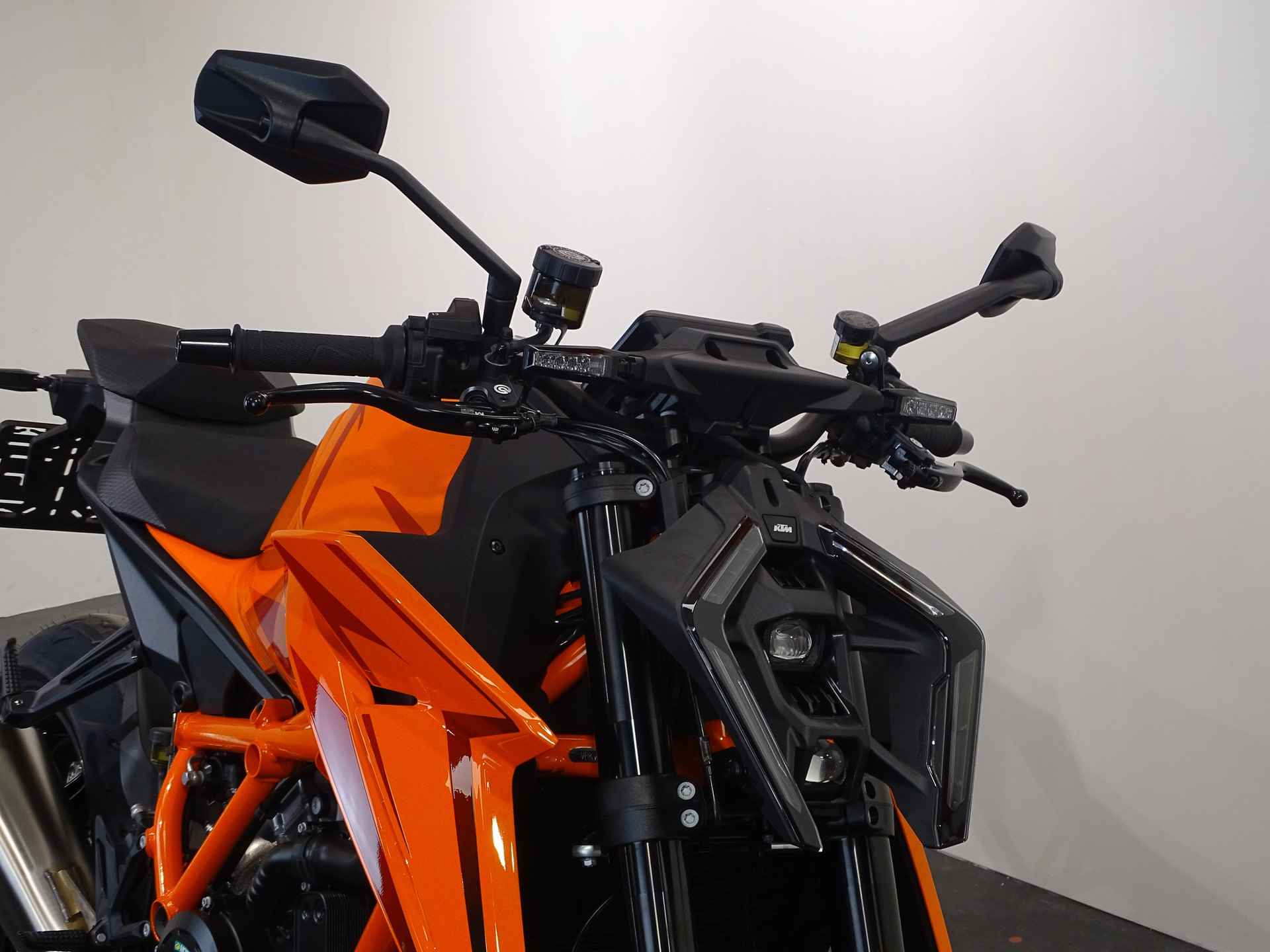 KTM 1390 SUPERDUKE R EVO - 3/12