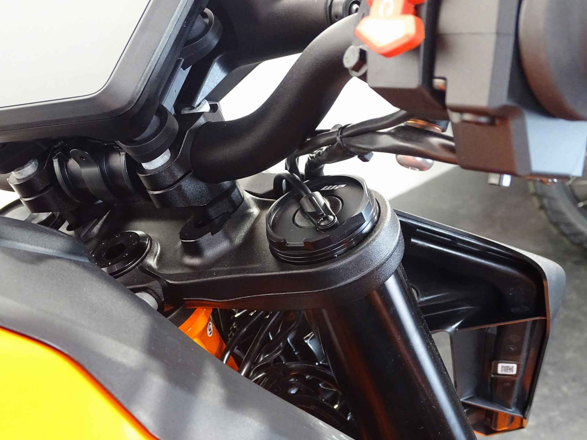 KTM 1390 SUPERDUKE R EVO - 7/12