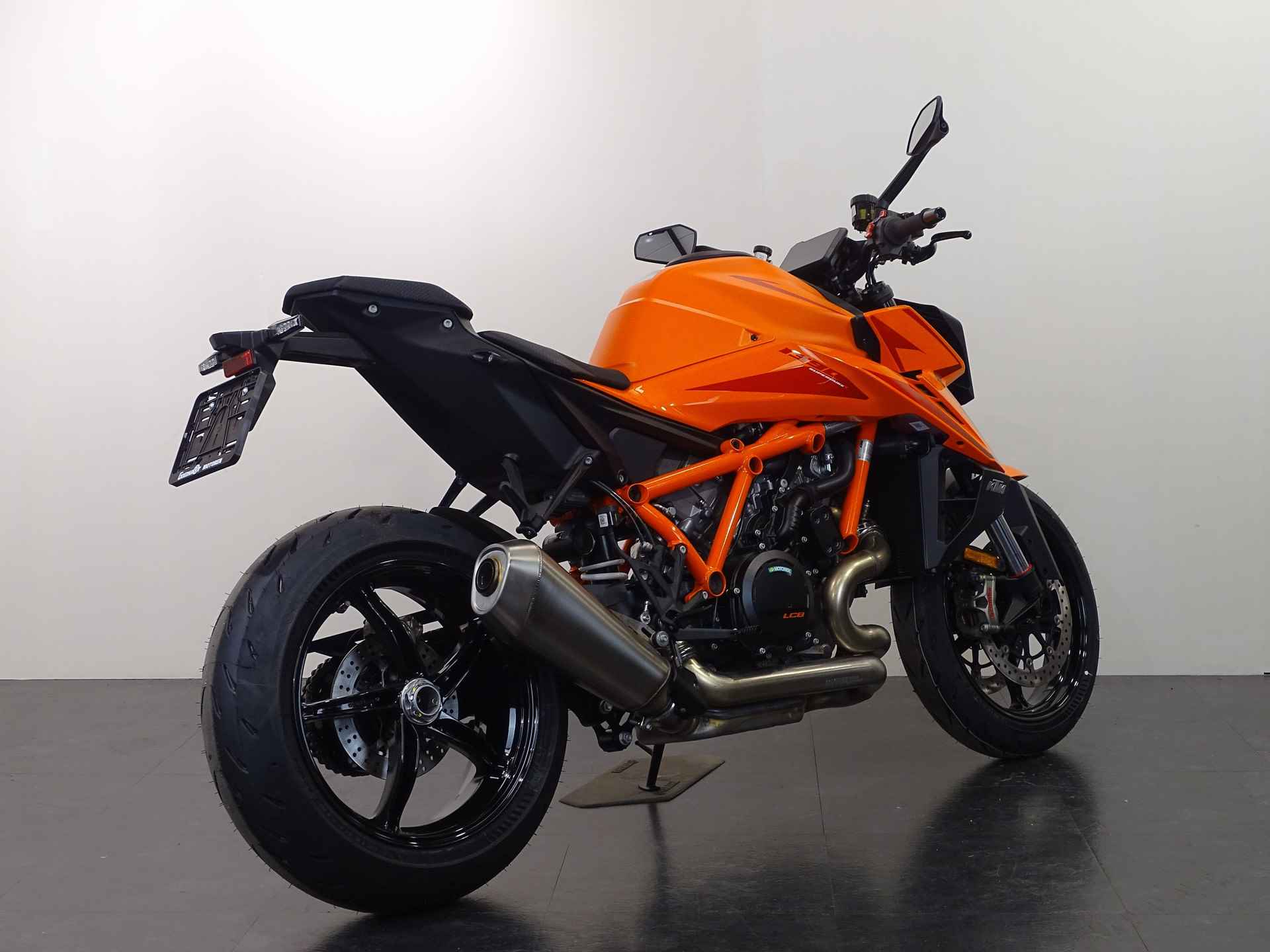 KTM 1390 SUPERDUKE R EVO - 11/12