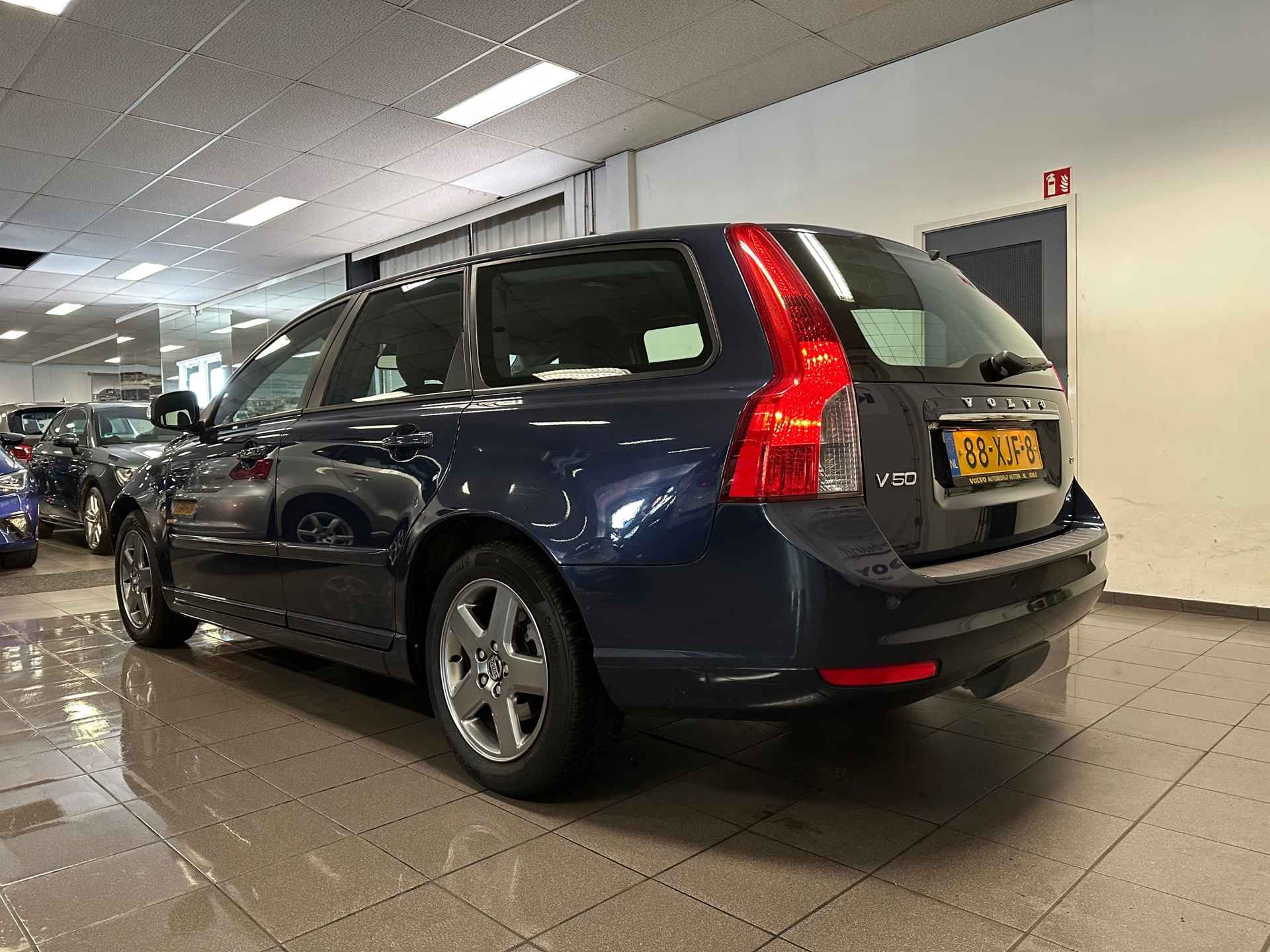 Volvo V50 2.0 Limited Edition * Navigatie / Afn. Trekhaak / Leder / Cruise control / NL Auto * - 3/22
