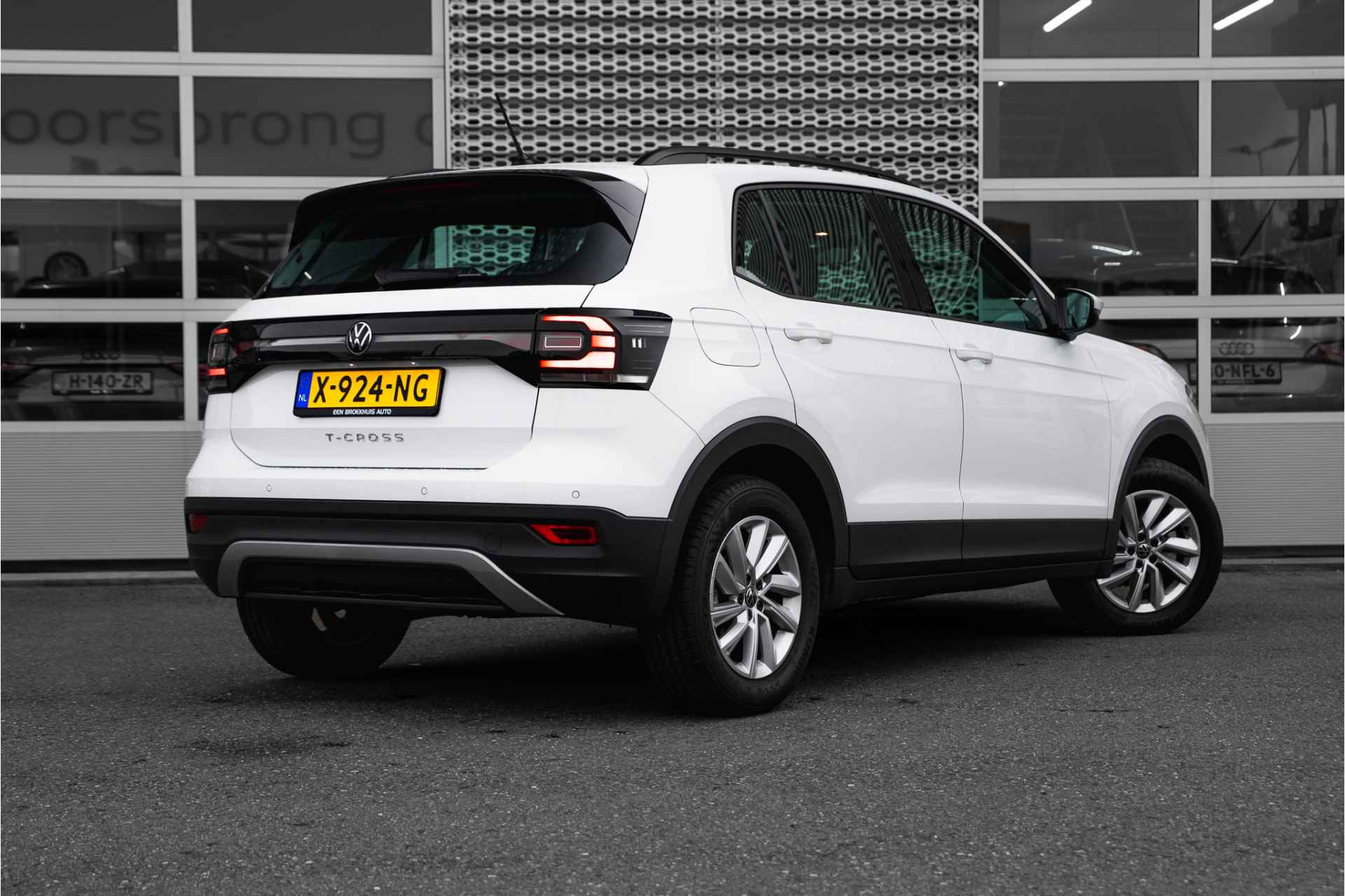 Volkswagen T-Cross 1.0 TSI Life | Adapt. Cruise | Carplay | Parkeersensoren | - 3/27