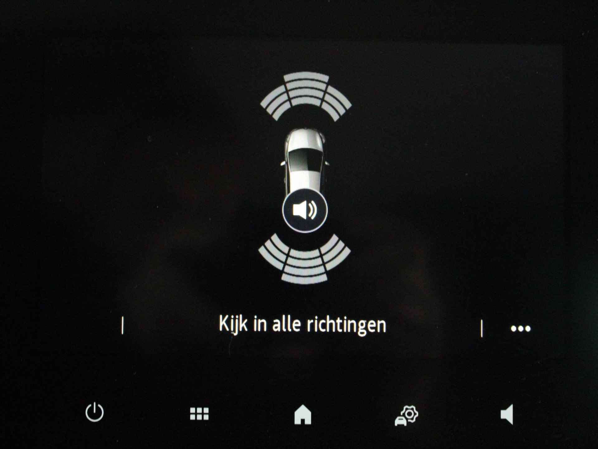 Renault Mégane Estate 1.3 TCe 140 EDC Intens AUTOMAAT | NAVIGATIE | TREKHAAK | PARKERSENSOREN VOOR-EN ACHTER | CLIMATE CONTROL | LICHTMETALEN VELGEN MET ALL SEASON BANDEN - 14/44