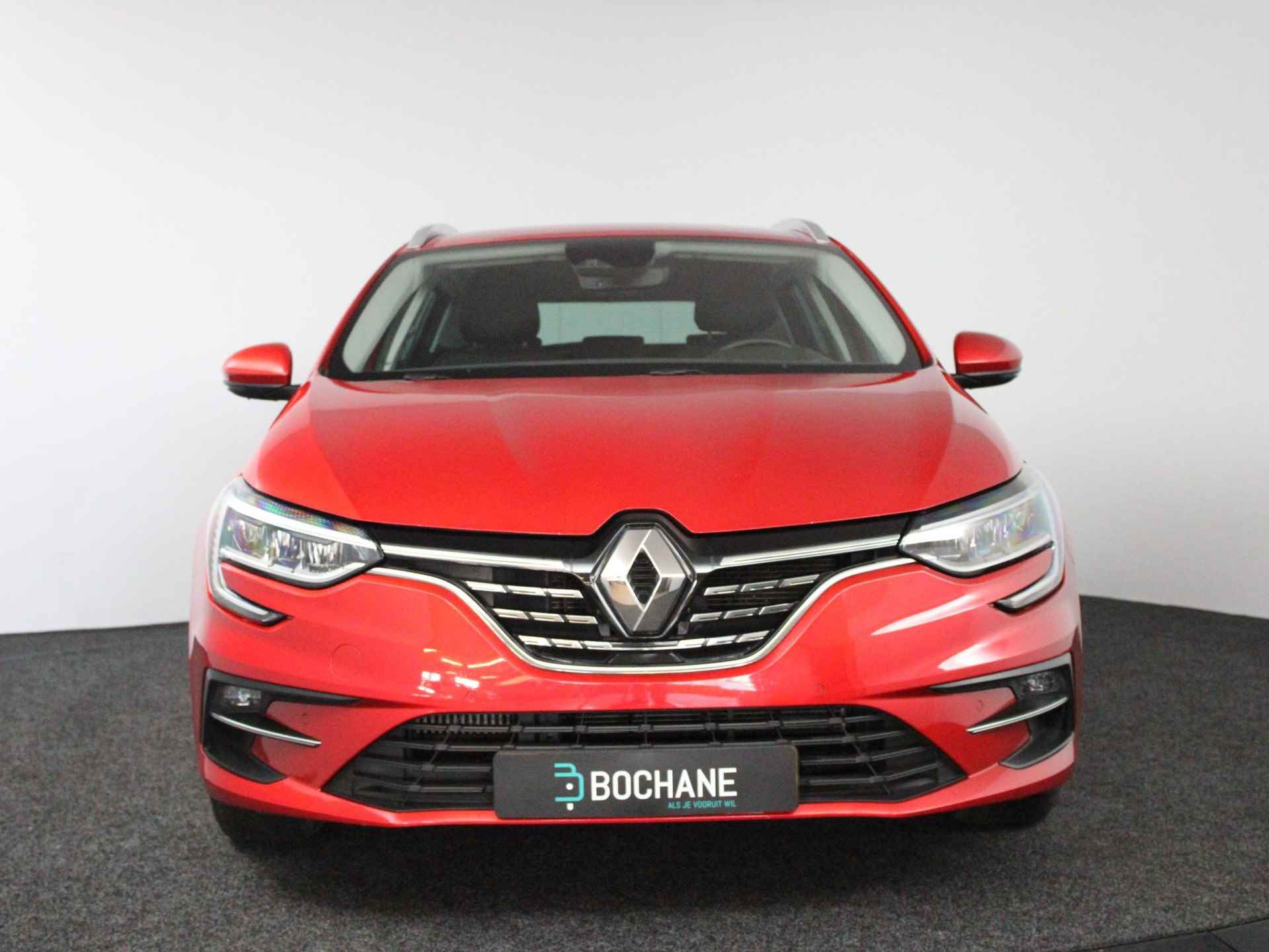 Renault Mégane Estate 1.3 TCe 140 EDC Intens AUTOMAAT | NAVIGATIE | TREKHAAK | PARKERSENSOREN VOOR-EN ACHTER | CLIMATE CONTROL | LICHTMETALEN VELGEN MET ALL SEASON BANDEN - 16/44