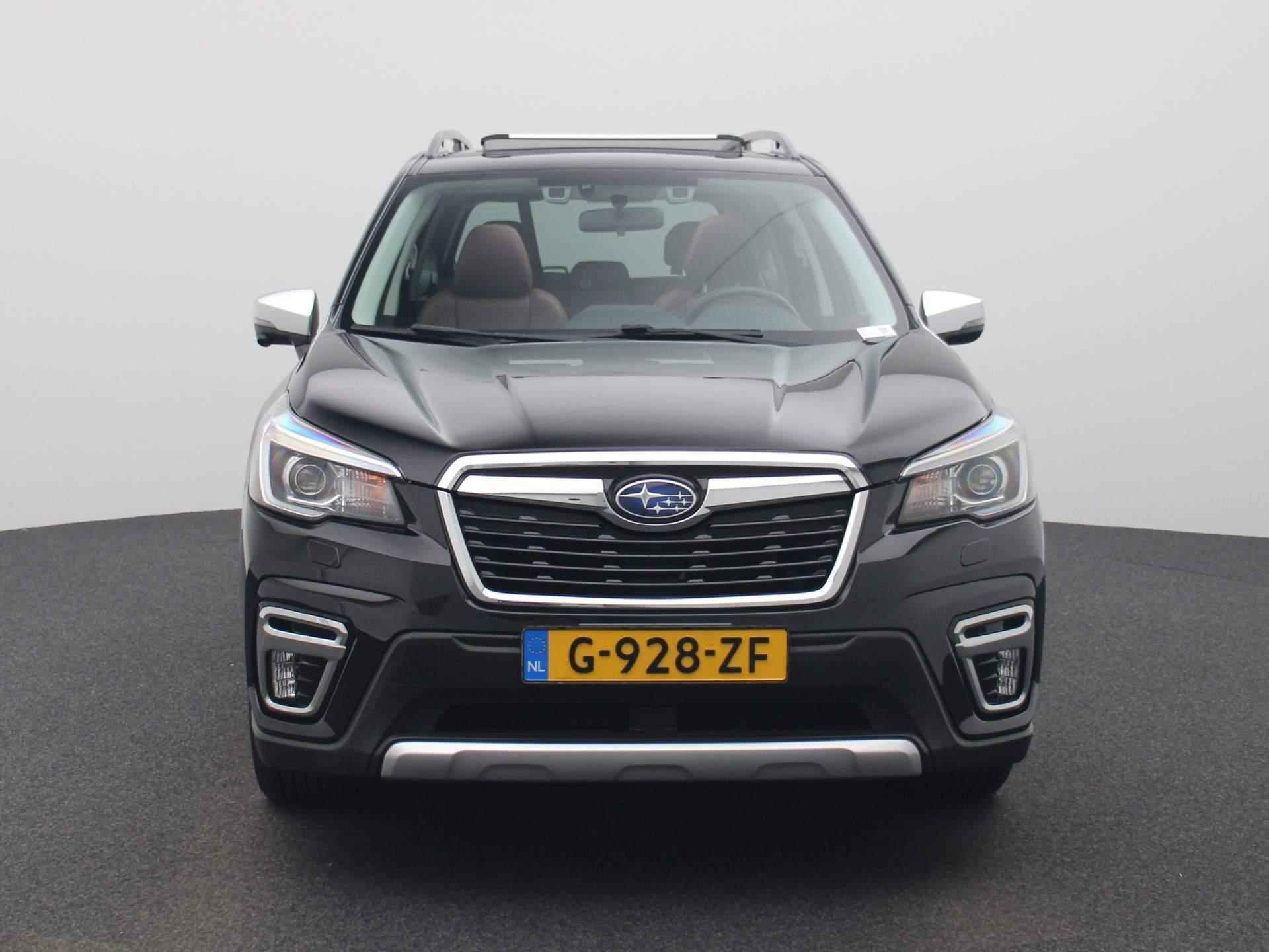 Subaru Forester 2.0i e-BOXER First Edition | Automaat | Panoramadak | Climate control | Navigatie | Leder | Memory seats | LMV | Schuifdak | Parkeer sensoren | LED | Camera | Stoel/Stuur verwarming | Trekhaak - 4/44