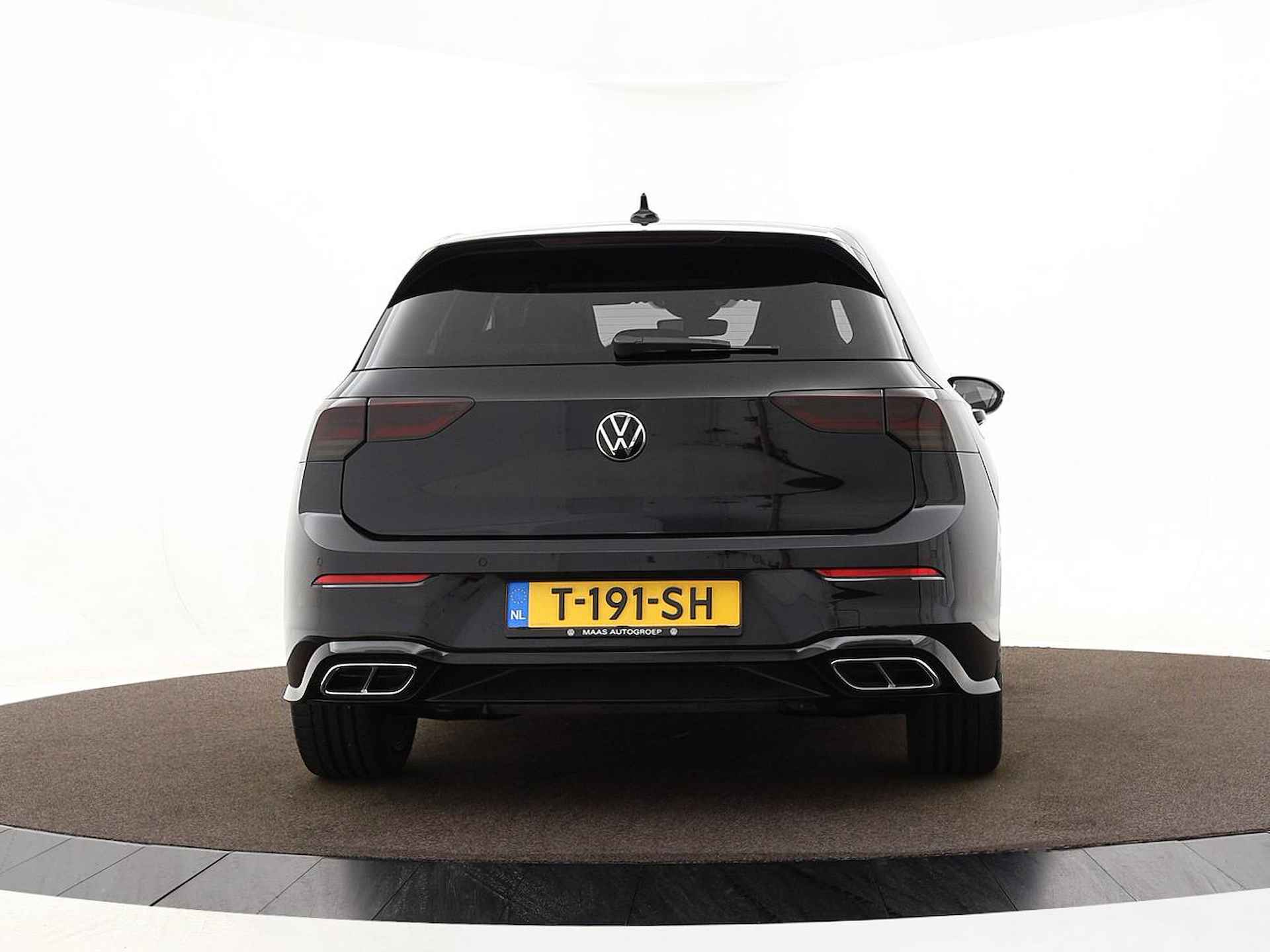 Volkswagen Golf 1.5 eTsi 150pk DSG R-Line Business | 18'' Bergamo | Assistance pakket | Soundsystem | Keyless  | Telefoonvoorbereiding plus | Mild-hybrid - 12/21
