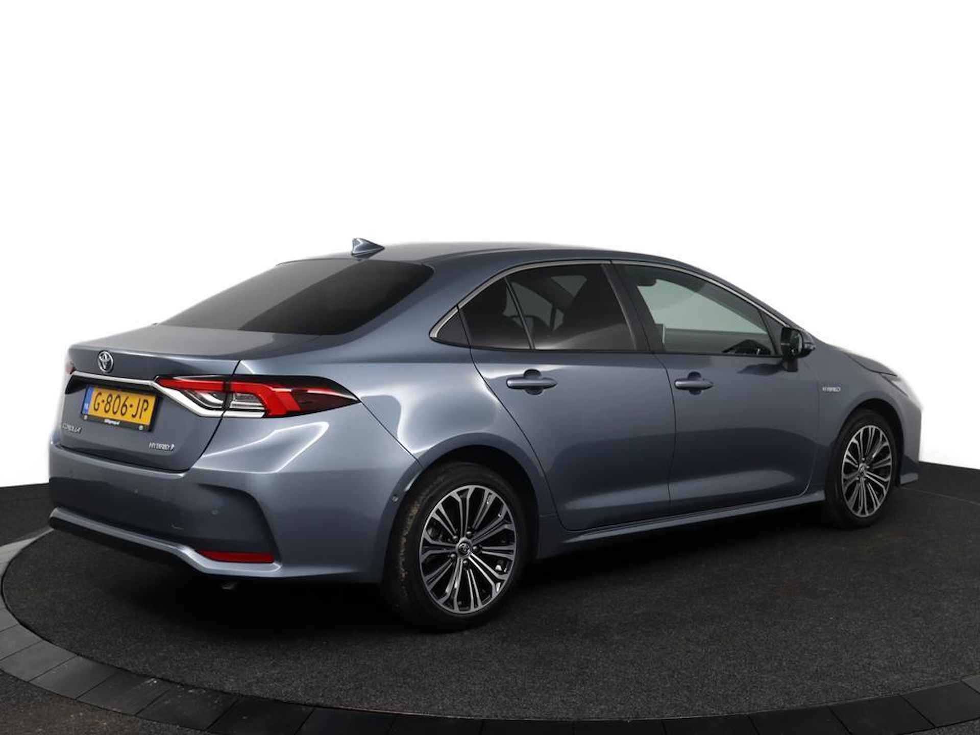 Toyota Corolla 1.8 Hybrid Style | Parkeer sensoren voor + achter | Navigatie | Apple carplay & Android auto | - 2/45