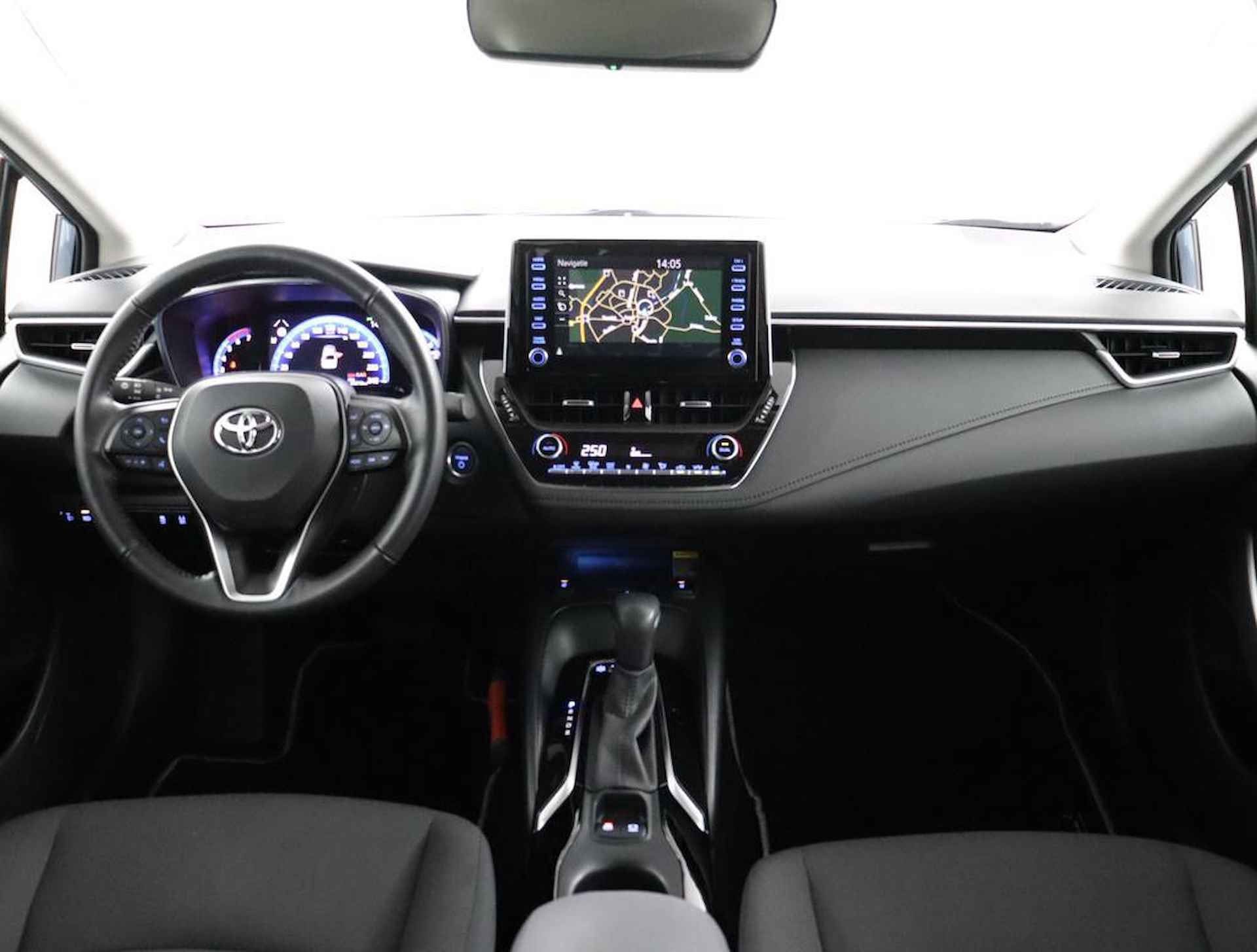 Toyota Corolla 1.8 Hybrid Style | Parkeer sensoren voor + achter | Navigatie | Apple carplay & Android auto | - 4/45