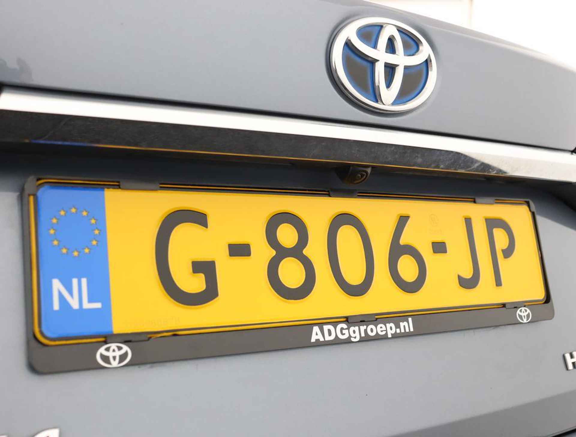 Toyota Corolla 1.8 Hybrid Style | Parkeer sensoren voor + achter | Navigatie | Apple carplay & Android auto | - 34/45