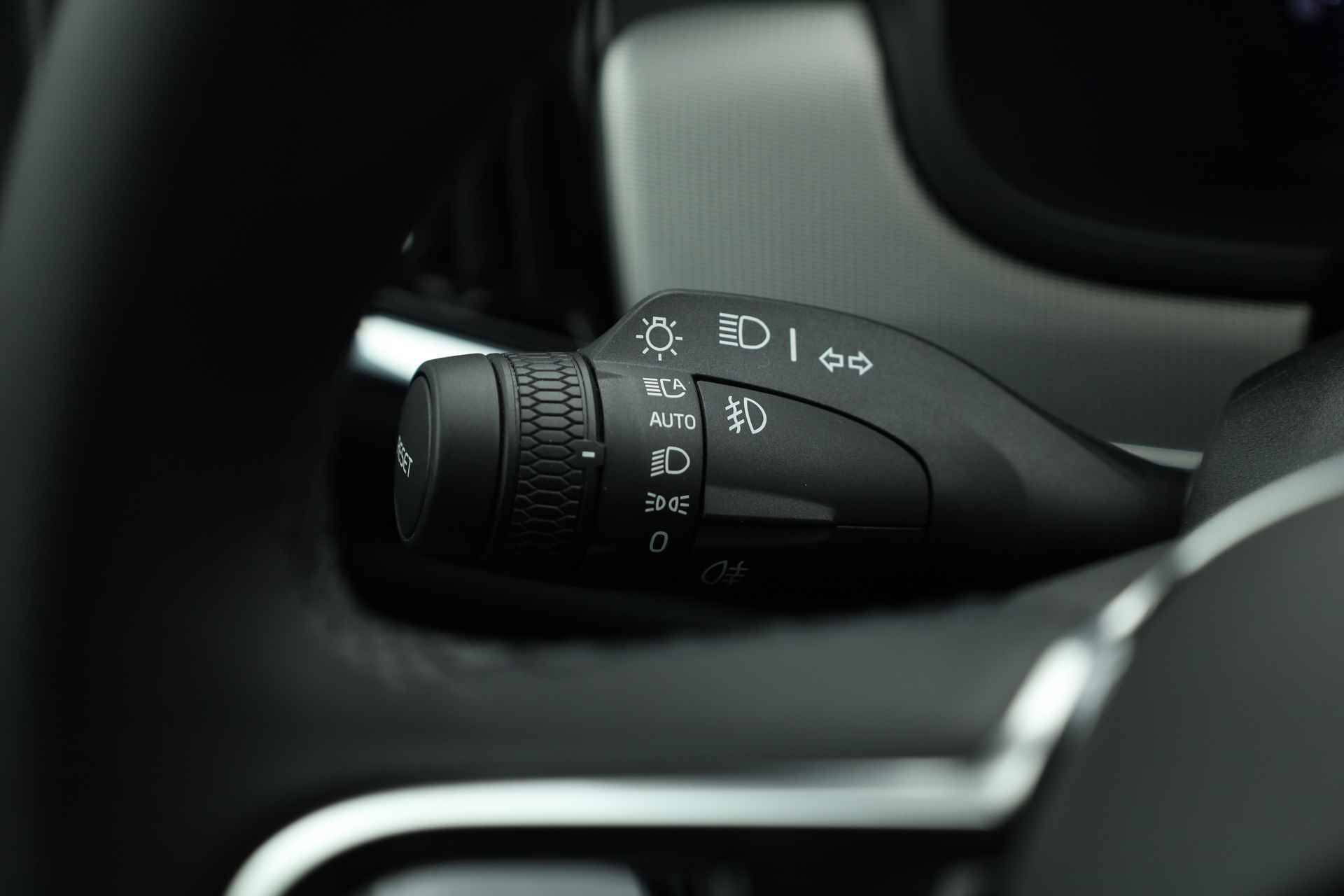Volvo V90 Cross Country B5 AWD Ultimate Dark | Pano | 21" | 360 cam | B&O | Leder | Elek. Trekhaak | HUD - 10/35