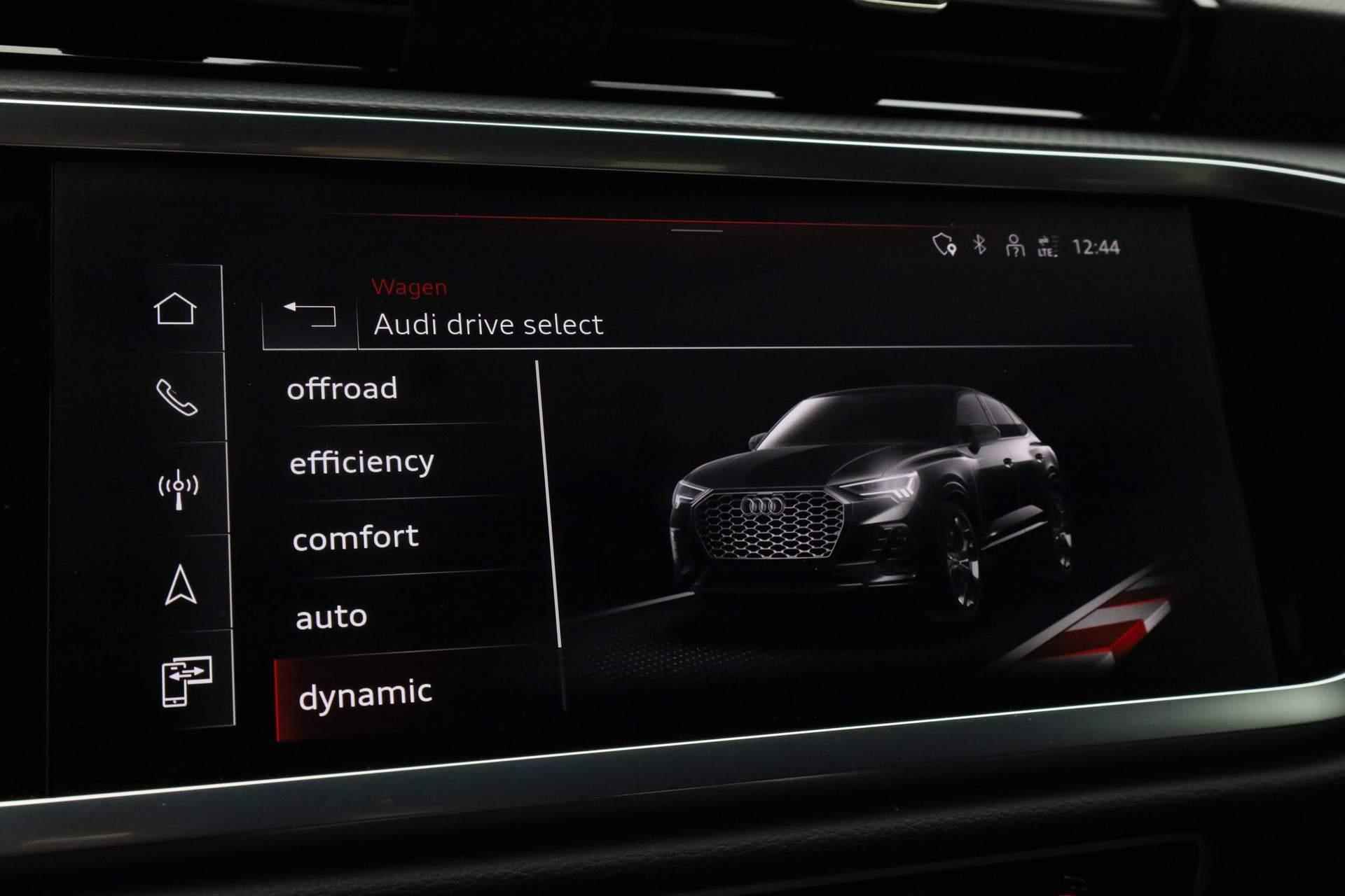 Audi Q3 Sportback 35 TFSI 150PK S-tronic Advanced Edition / S-Line | Navi | Camera | Stoelverwarming | Cruise - 32/43