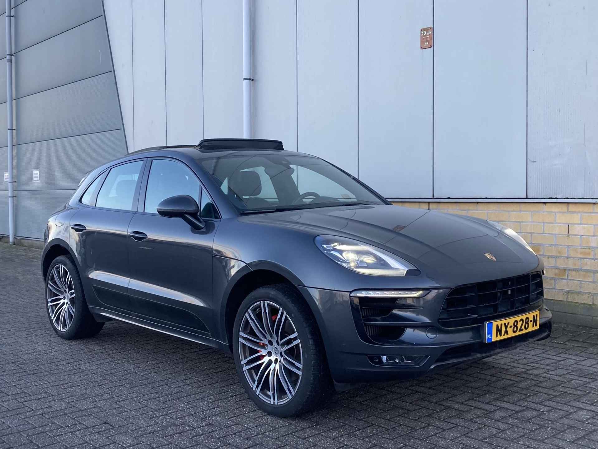 Porsche Macan 3.6 Turbo 400 pk Aut-panoramadak - 3/31