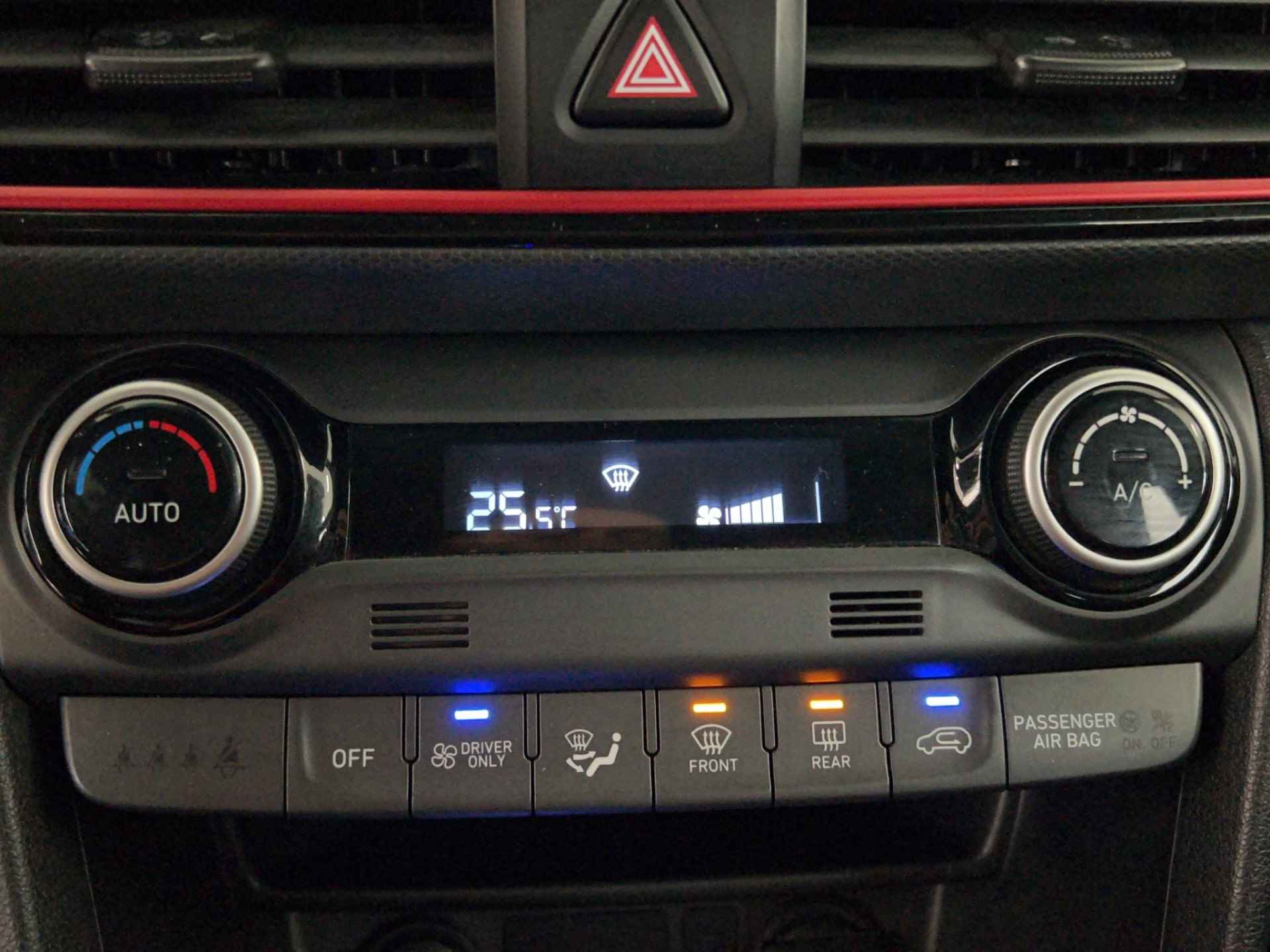 Hyundai KONA 1.6 GDI HEV Premium | leder | navi | stoel/stuurverwarmbaar | krell audio! - 4/39
