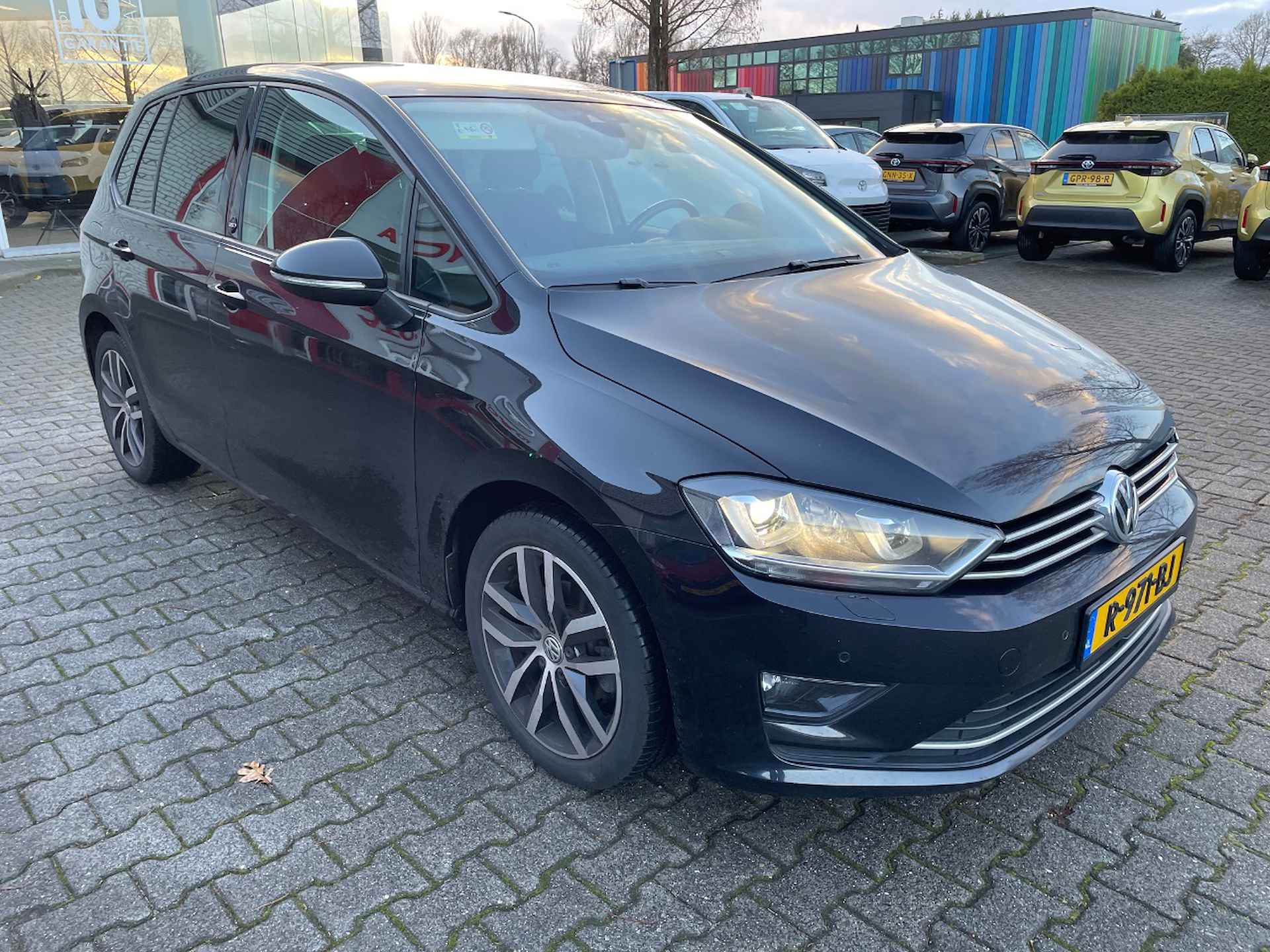 Volkswagen Golf Sportsvan 1.2 TSI HIGHLINE DSG Carplay/Android | Stoelverwarming | Adaptive Cruise - 6/16