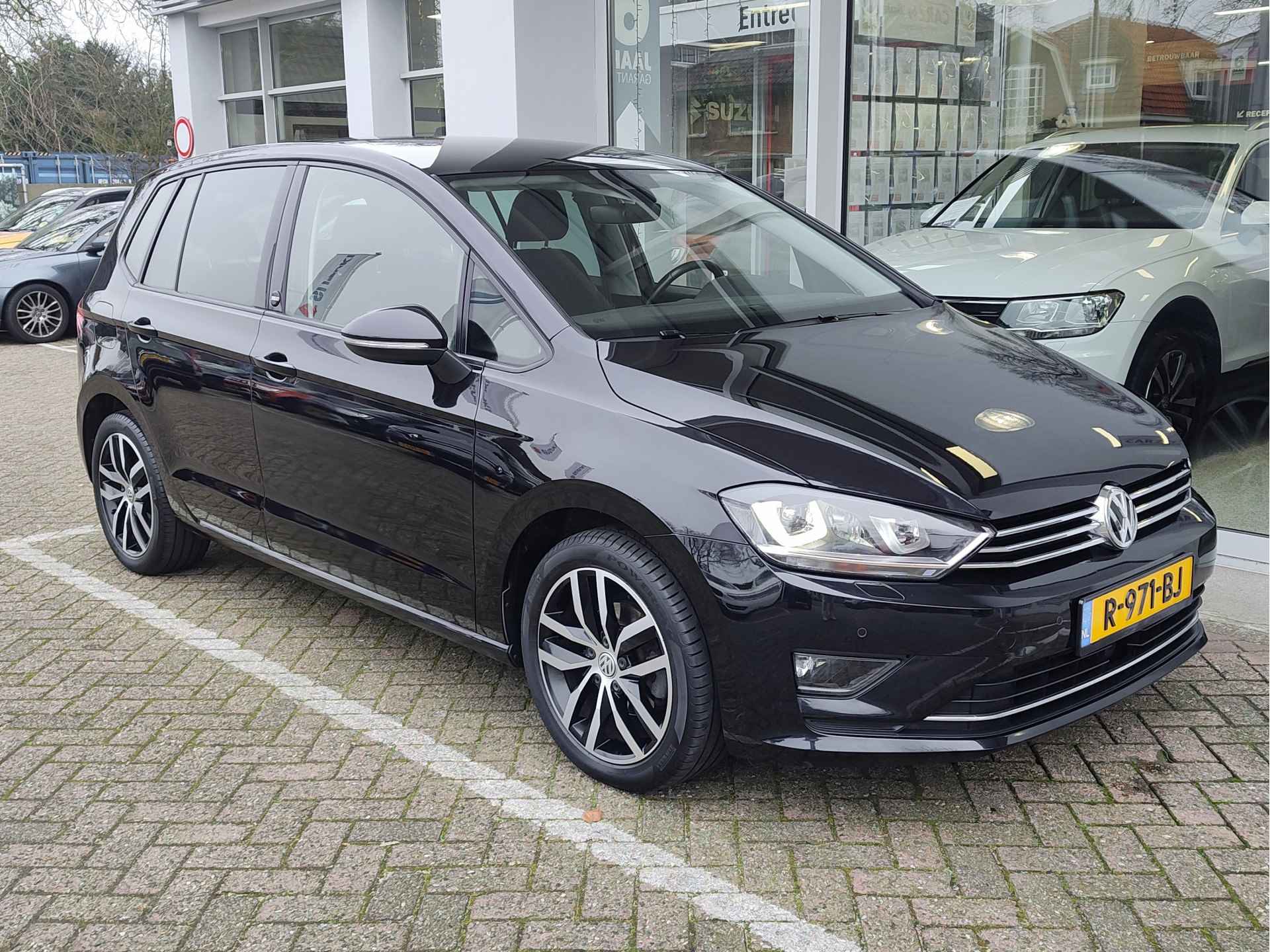 Volkswagen Golf Sportsvan 1.2 TSI CONNECTED SERIES DSG Carplay/Android | Stoelverwarming | Adaptive Cruise - 8/40