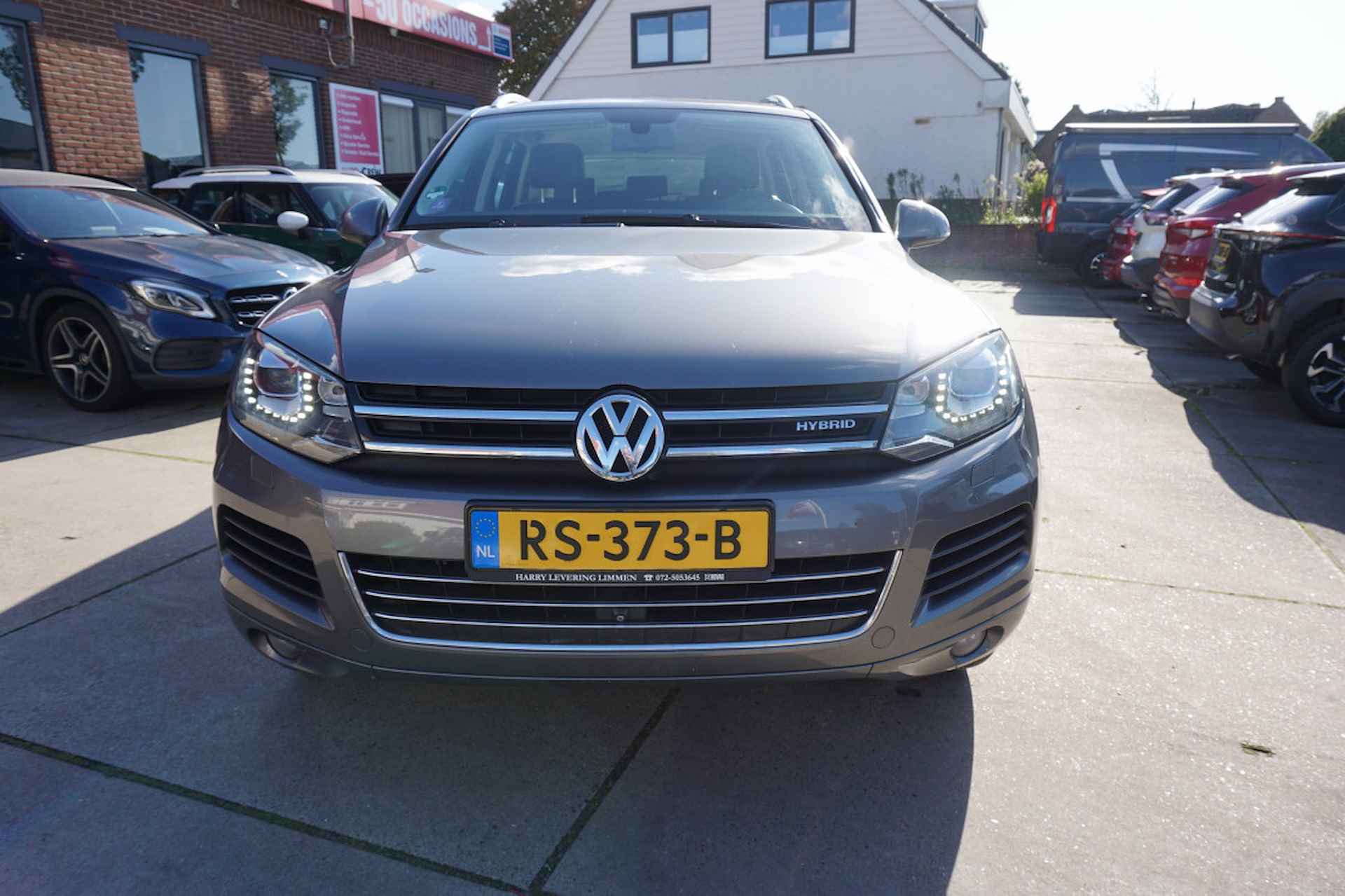 VOLKSWAGEN Touareg 3.0 V6 TSI 380pk Hybrid 8-tiptronic Highline Leer Navigatie - 2/24