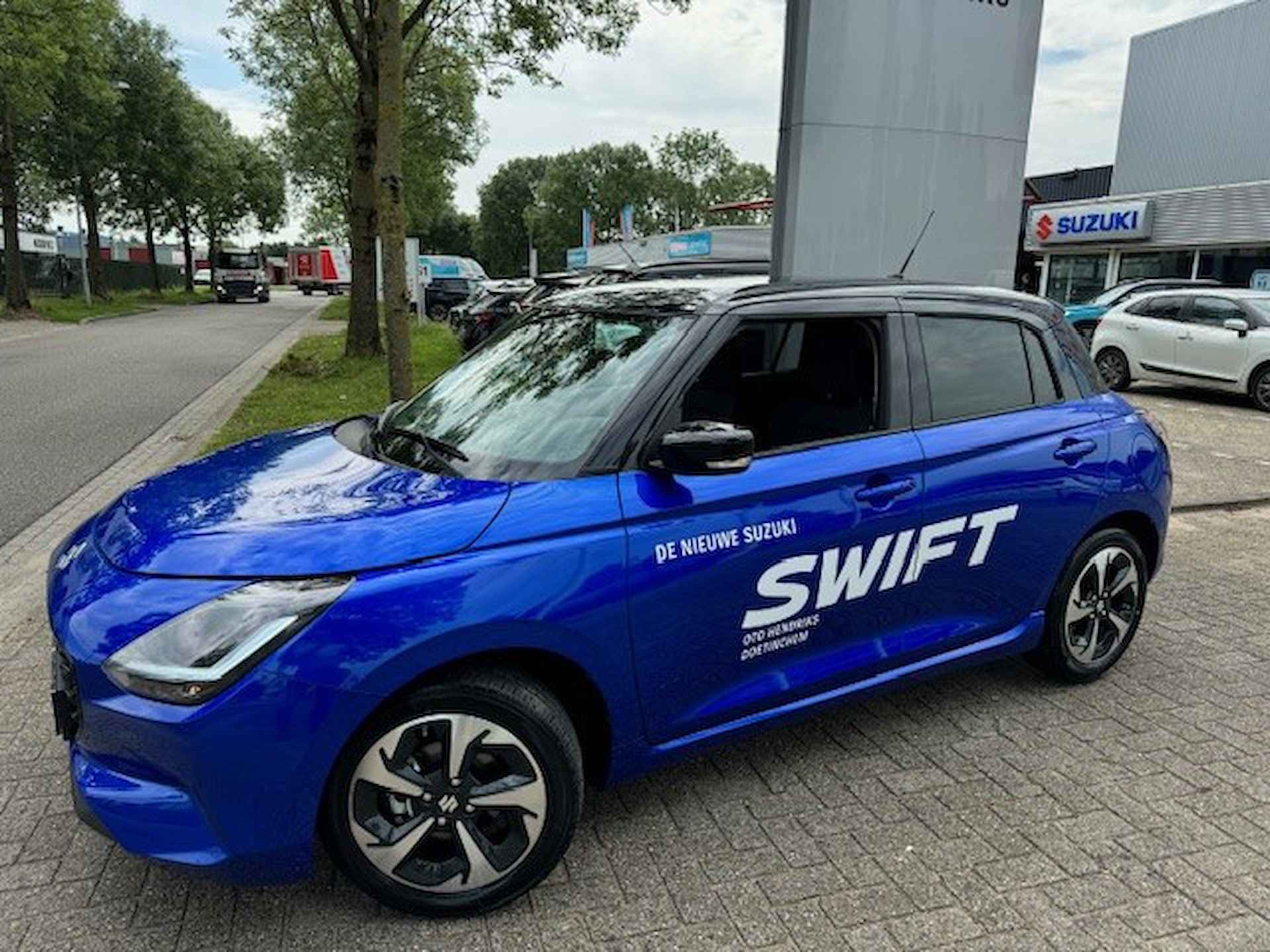 Suzuki Swift New 1.2 Smart Hybrid 83pk Style - 3/35