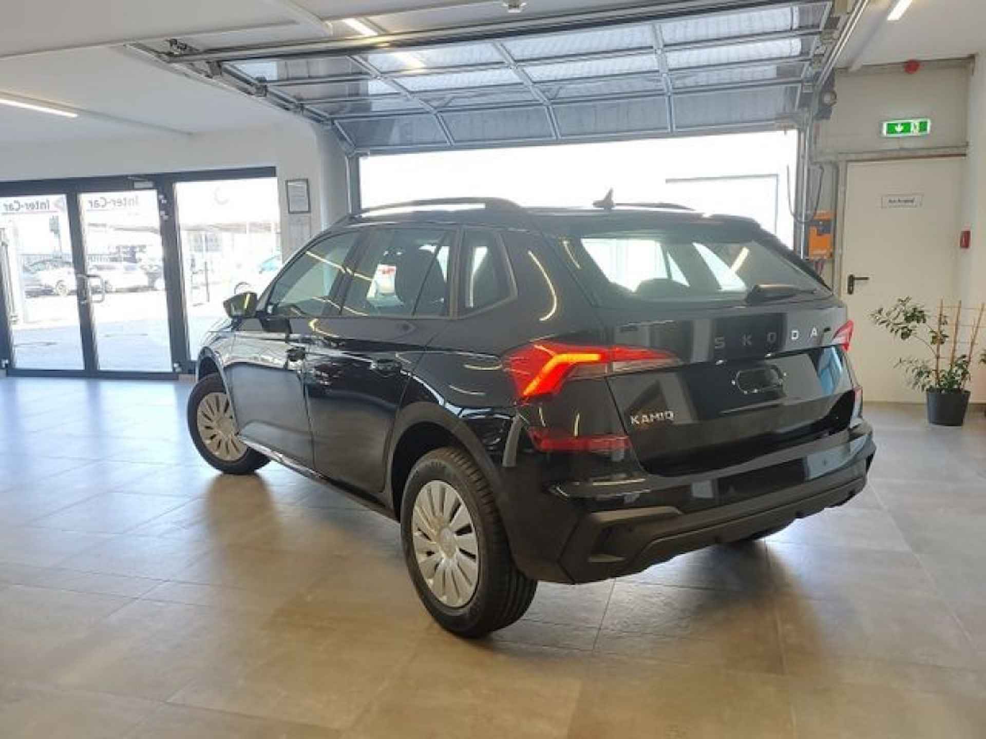 SKODA Kamiq 1.0 TSI DSG DRIVE CARPLAY/STOELVERW/PDC - 5/17