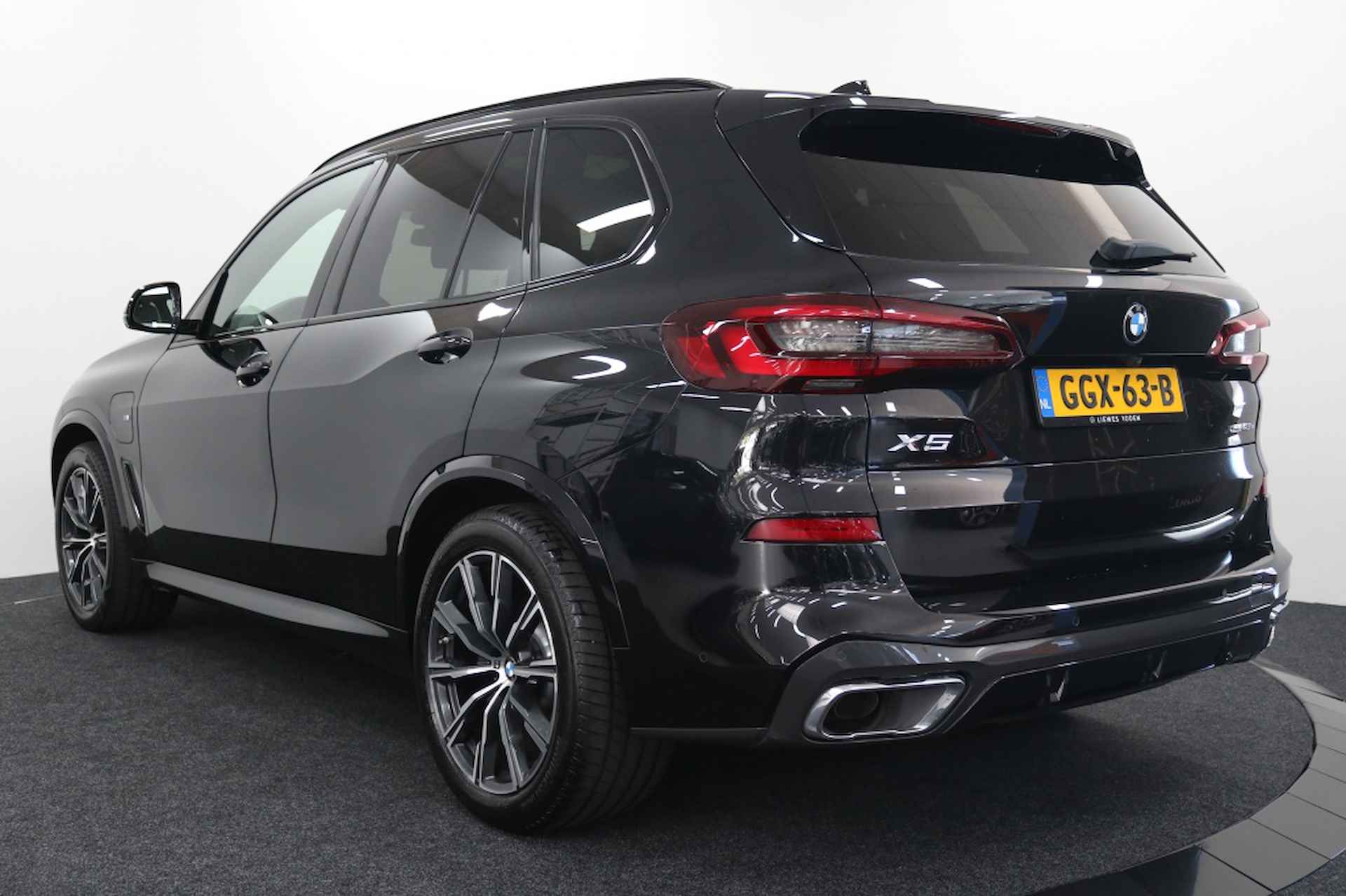 Bmw X5 xDrive45e M-Sport - 16/36