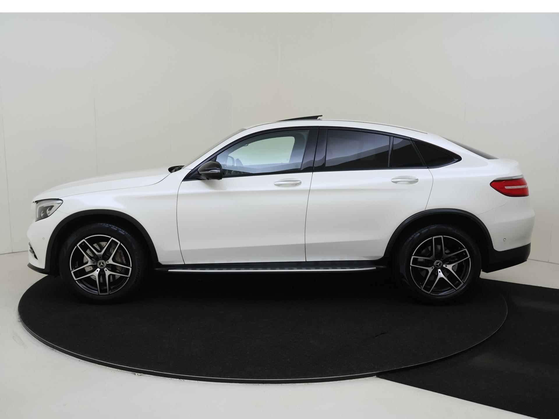 Mercedes-Benz GLC-klasse Coupé 250 4MATIC Premium Plus / Stoelverwarming / 360Graden-Camera / Dodehoek-Assistent / Schuif/kanteldak / Memory-Stoelen / Night-Pakket / - 2/32