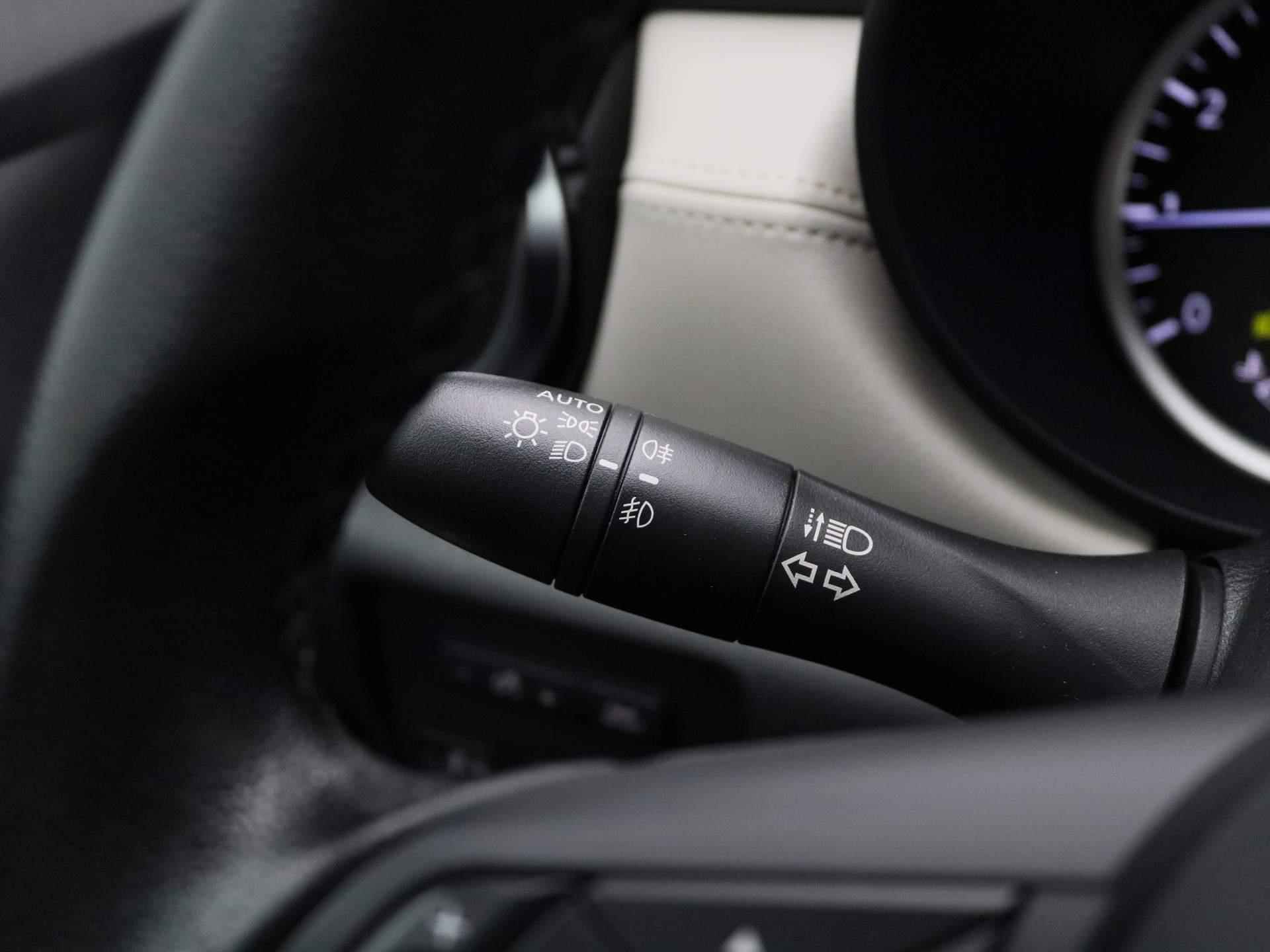 Nissan Micra 1.0 IG-T N-Connecta |Parkeersensoren achter met Camera| Navigatie| Cruise Control| Elek. inklapbare buitenspiegels| - 22/30
