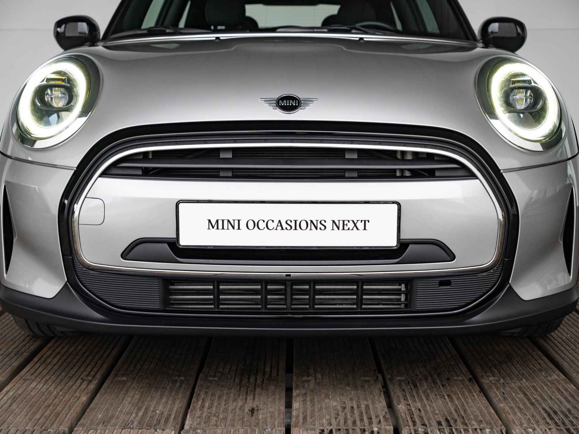 MINI 3-deurs Cooper Aut. Classic + Premium - 16/28