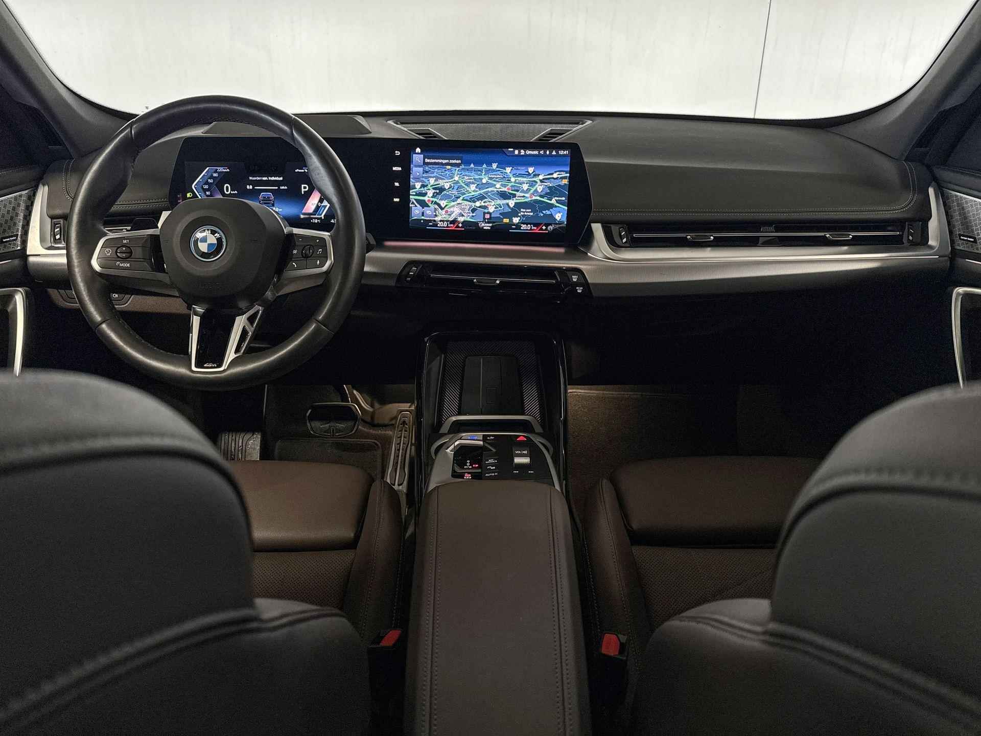 BMW iX1 xDrive30 67 kWh - 11/22