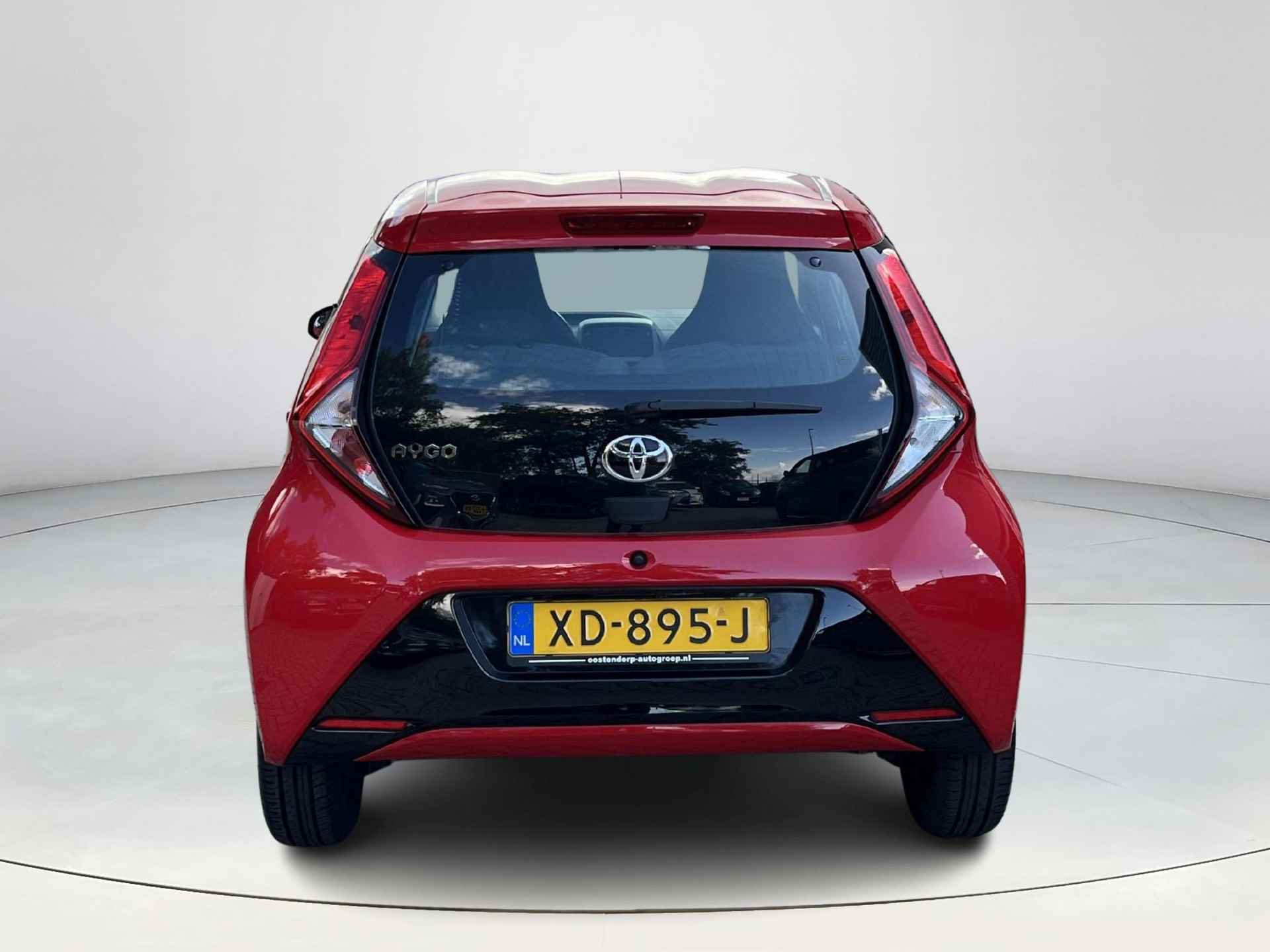 Toyota Aygo 1.0 VVT-i x-play - 5/28