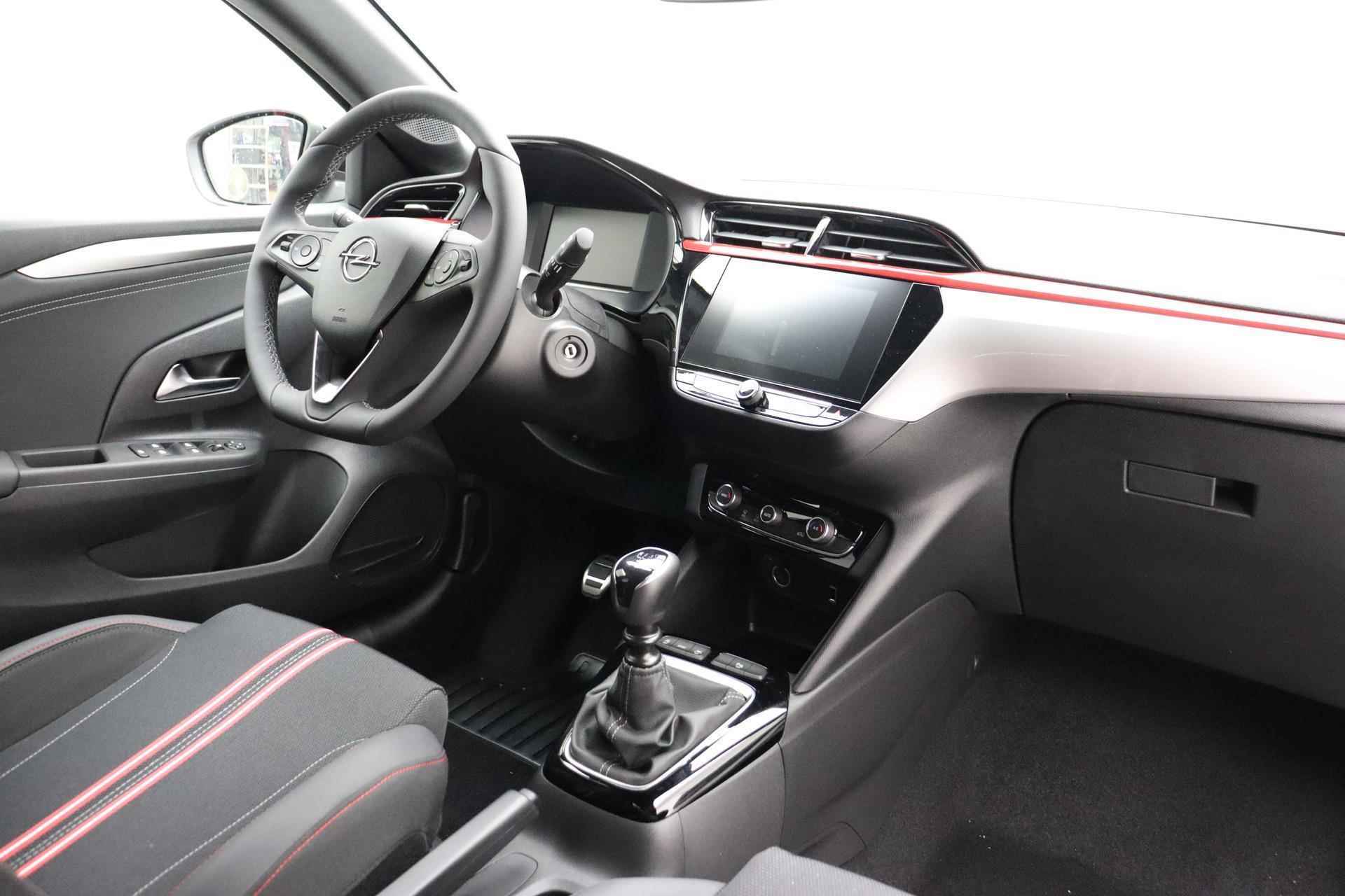 Opel Corsa 1.2 GS Line 100pk | Demo | Airco | Navigatie via Apple Carplay | Camera | Parkeersensoren | Getinte Achterramen - 3/31