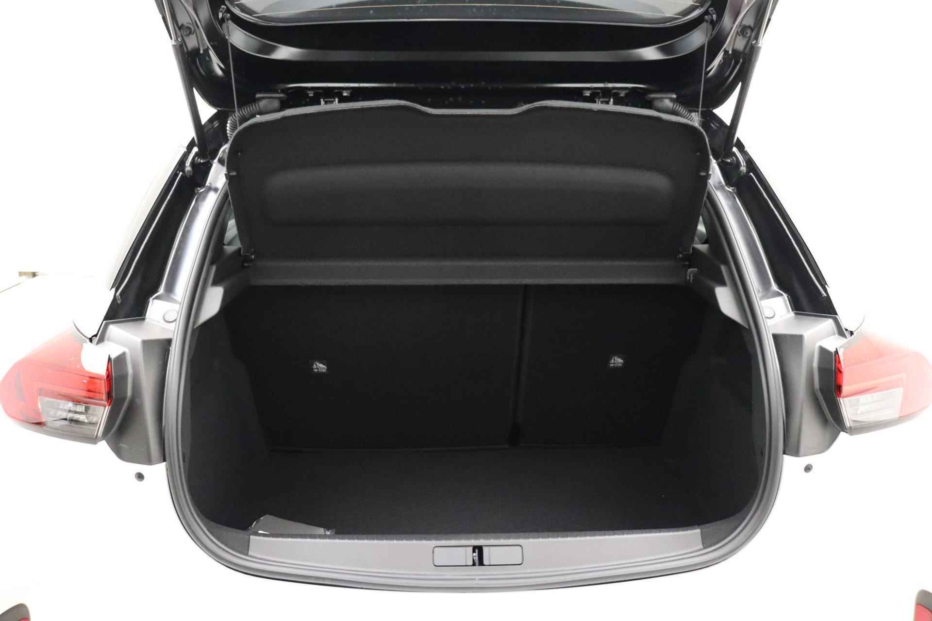 Opel Corsa 1.2 GS Line 100pk | Demo | Airco | Navigatie via Apple Carplay | Camera | Parkeersensoren | Getinte Achterramen - 13/31