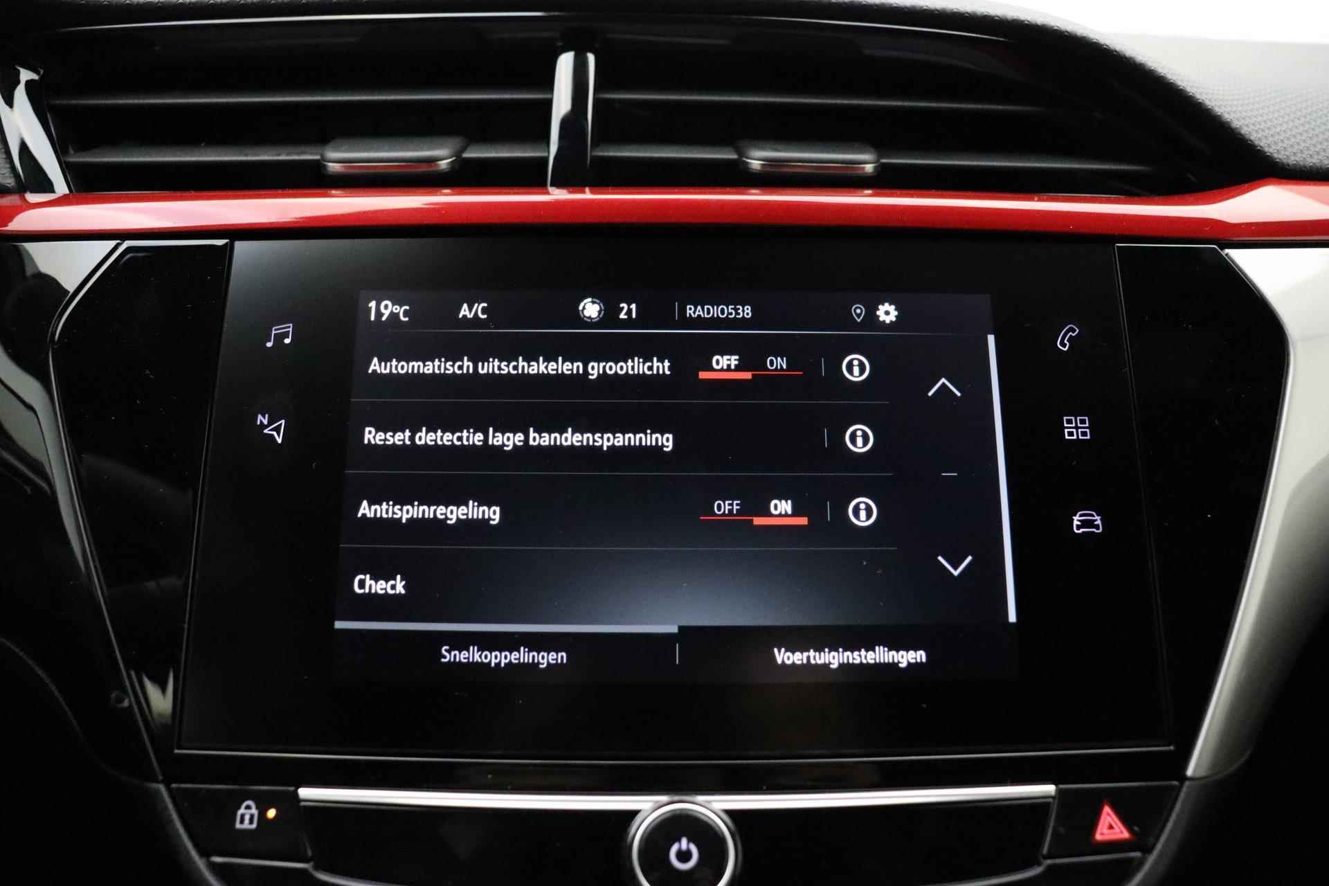 Opel Corsa 1.2 GS Line 100pk | Demo | Airco | Navigatie via Apple Carplay | Camera | Parkeersensoren | Getinte Achterramen - 23/31