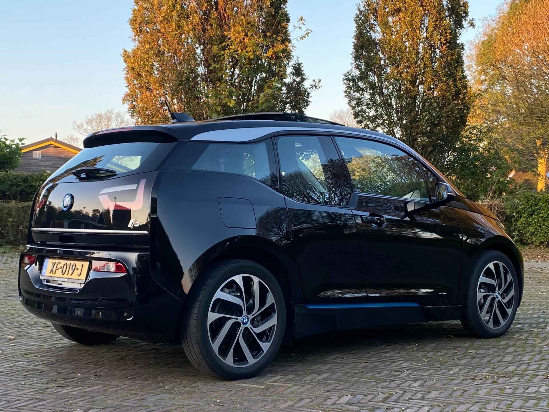 BMW I3 94Ah 33 kWh | LED | Leder | Pano schuif/kanteldak | 19" LMV | Camera | Garantie - 9/43