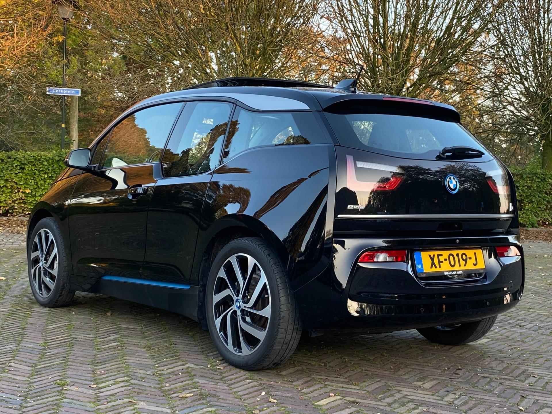 BMW I3 94Ah 33 kWh | LED | Leder | Pano schuif/kanteldak | 19" LMV | Camera | Garantie - 11/43