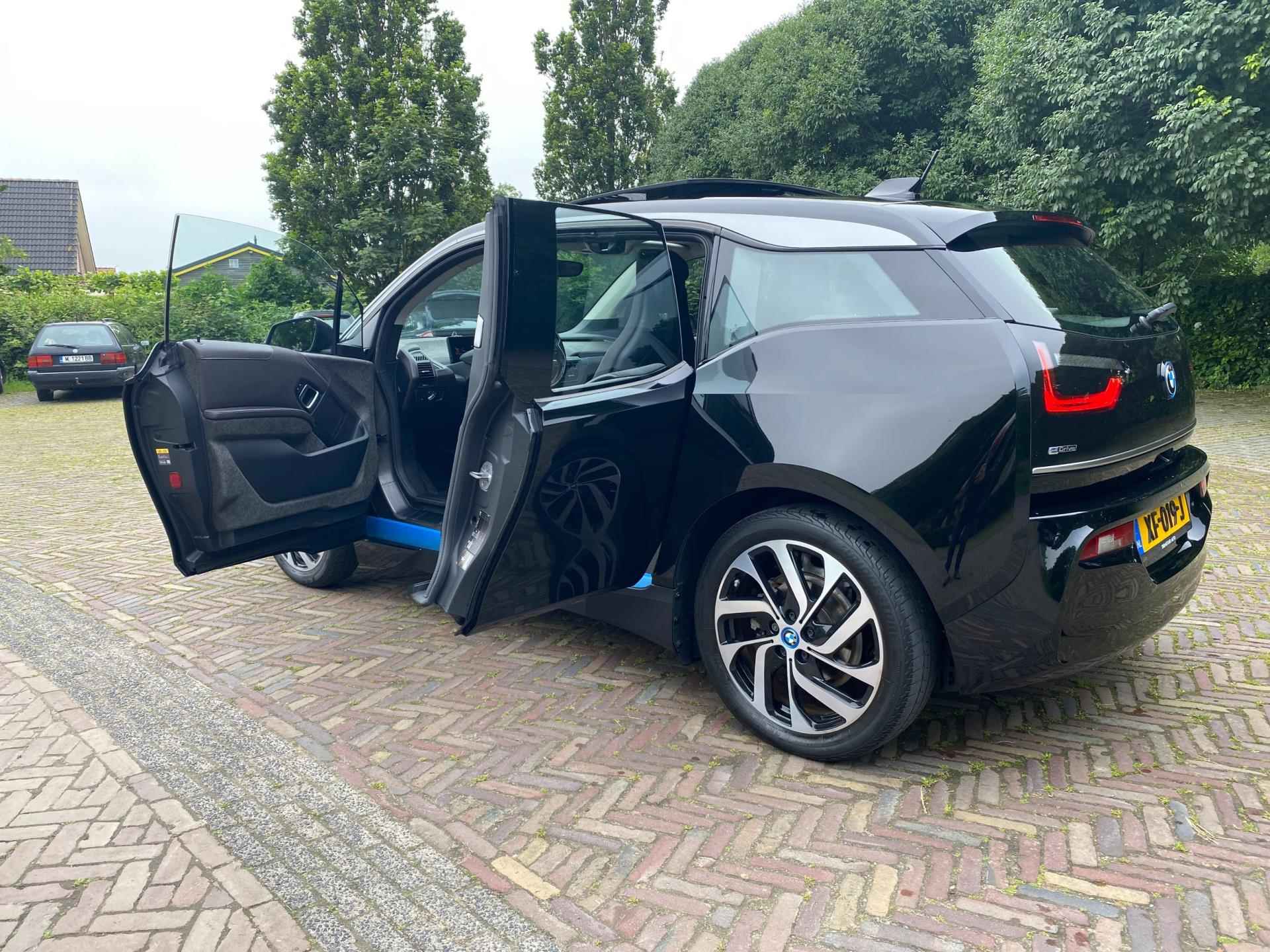 BMW I3 94Ah 33 kWh | LED | Leder | Pano schuif/kanteldak | 19" LMV | Camera | Garantie - 21/43