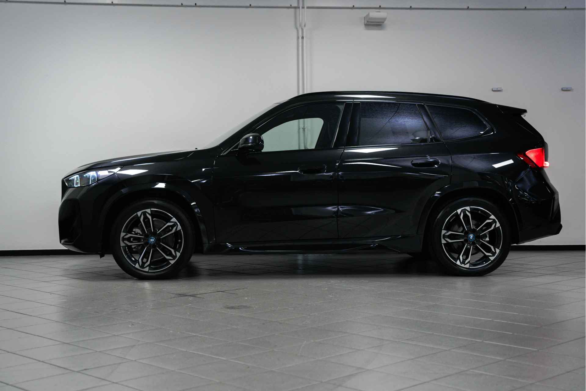 BMW iX1 xDrive30 M Sportpakket - 4/38