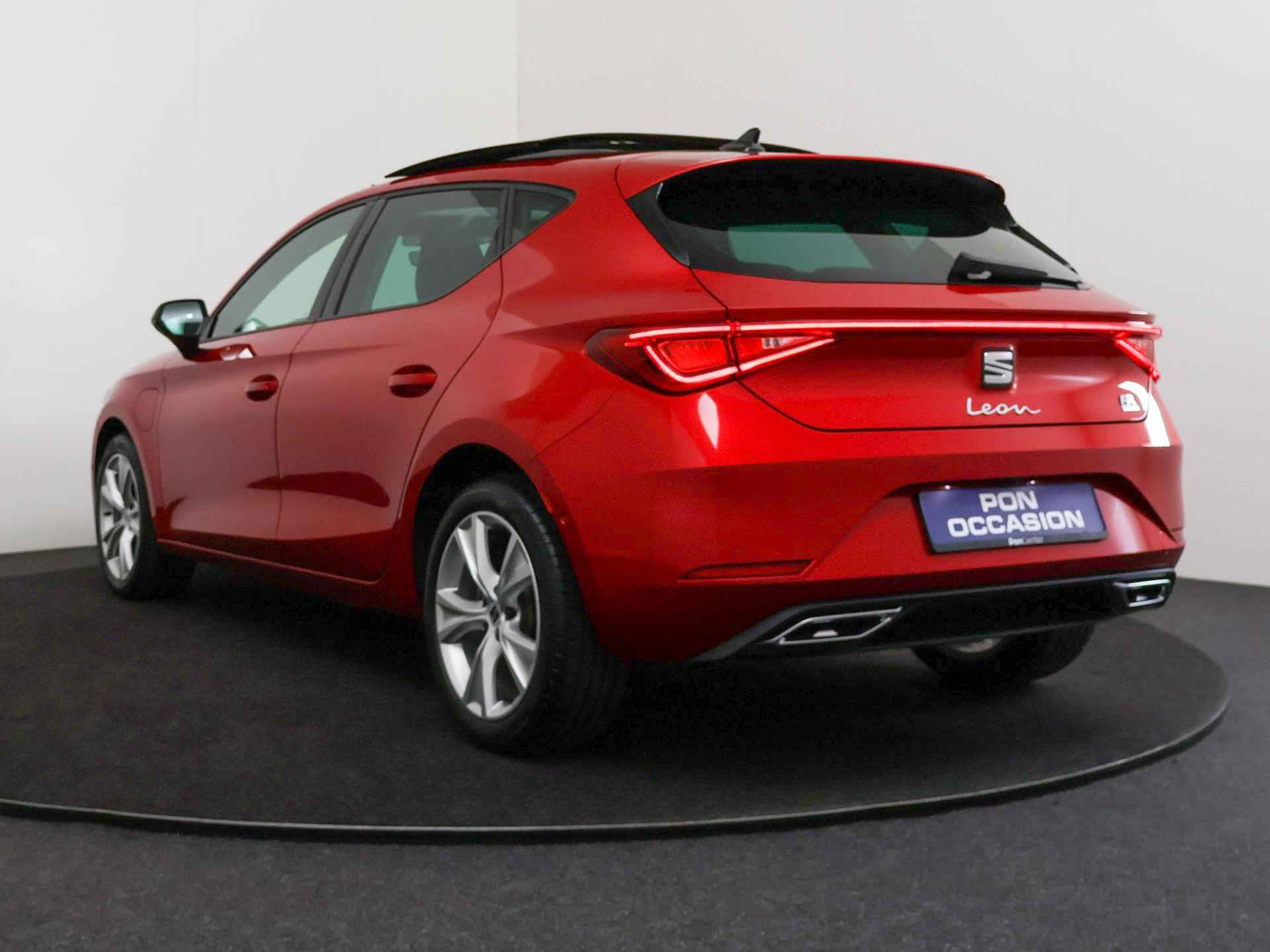 SEAT Leon 1.4 TSI eHybrid 204 PK PHEV FR | Panoramadak | Apple CarPlay | Full LED | Winter Pakket | - 7/55