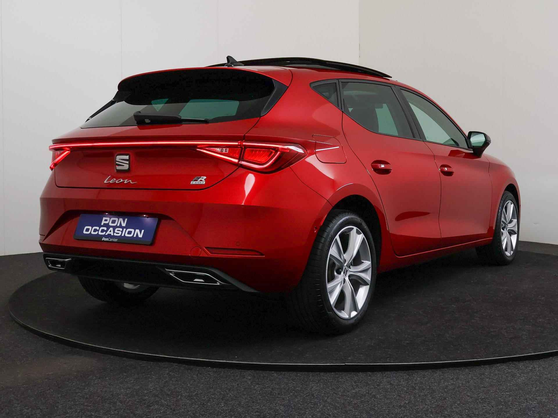 SEAT Leon 1.4 TSI eHybrid 204 PK PHEV FR | Panoramadak | Apple CarPlay | Full LED | Winter Pakket | - 11/55