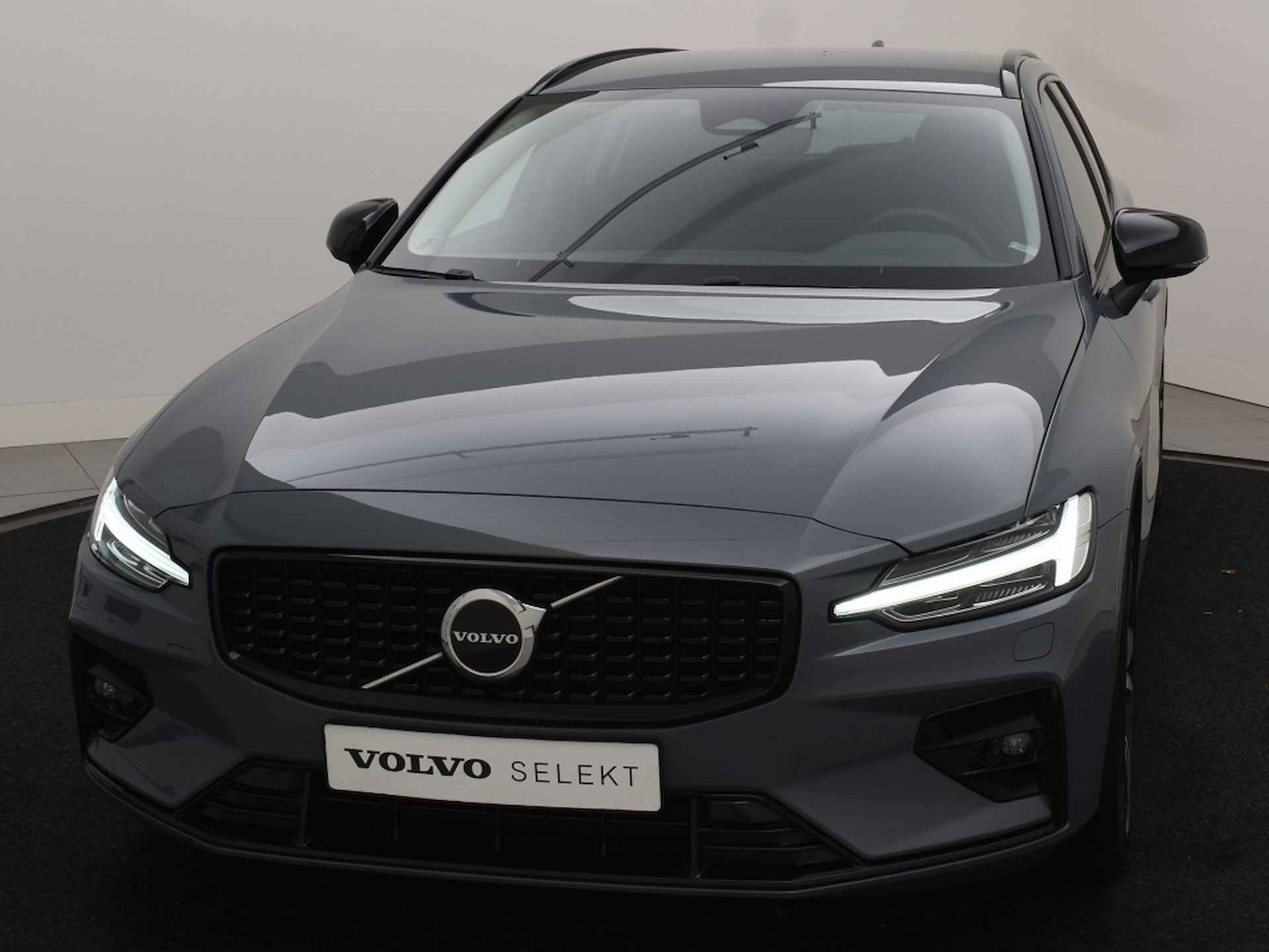 Volvo V60 B4 AUT(7) PLUS DARK TREKHAAK ACC GOOGLE MAPS 18INCH CAMERA - 6/41