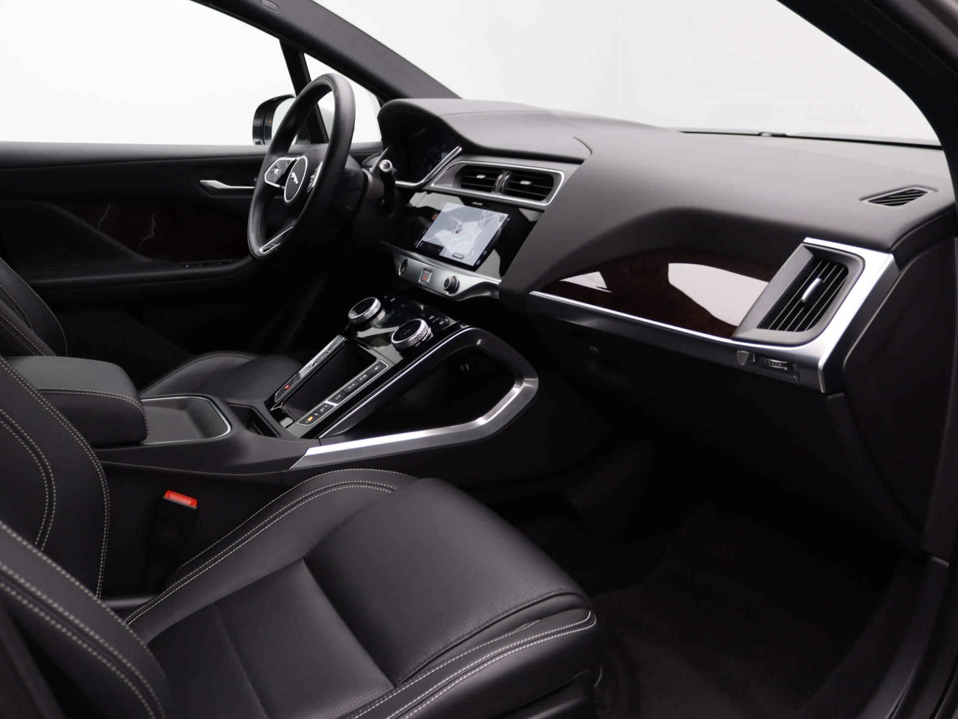 Jaguar I-PACE EV400 HSE 90 kWh | 3 Fase | Luchtvering | Panorama Dak | Adaptive Cruise | 1e eigenaar | Adaptieve Cruise | Draadloos Apple Carplay | Stoel/Stuur Verw. | - 3/49
