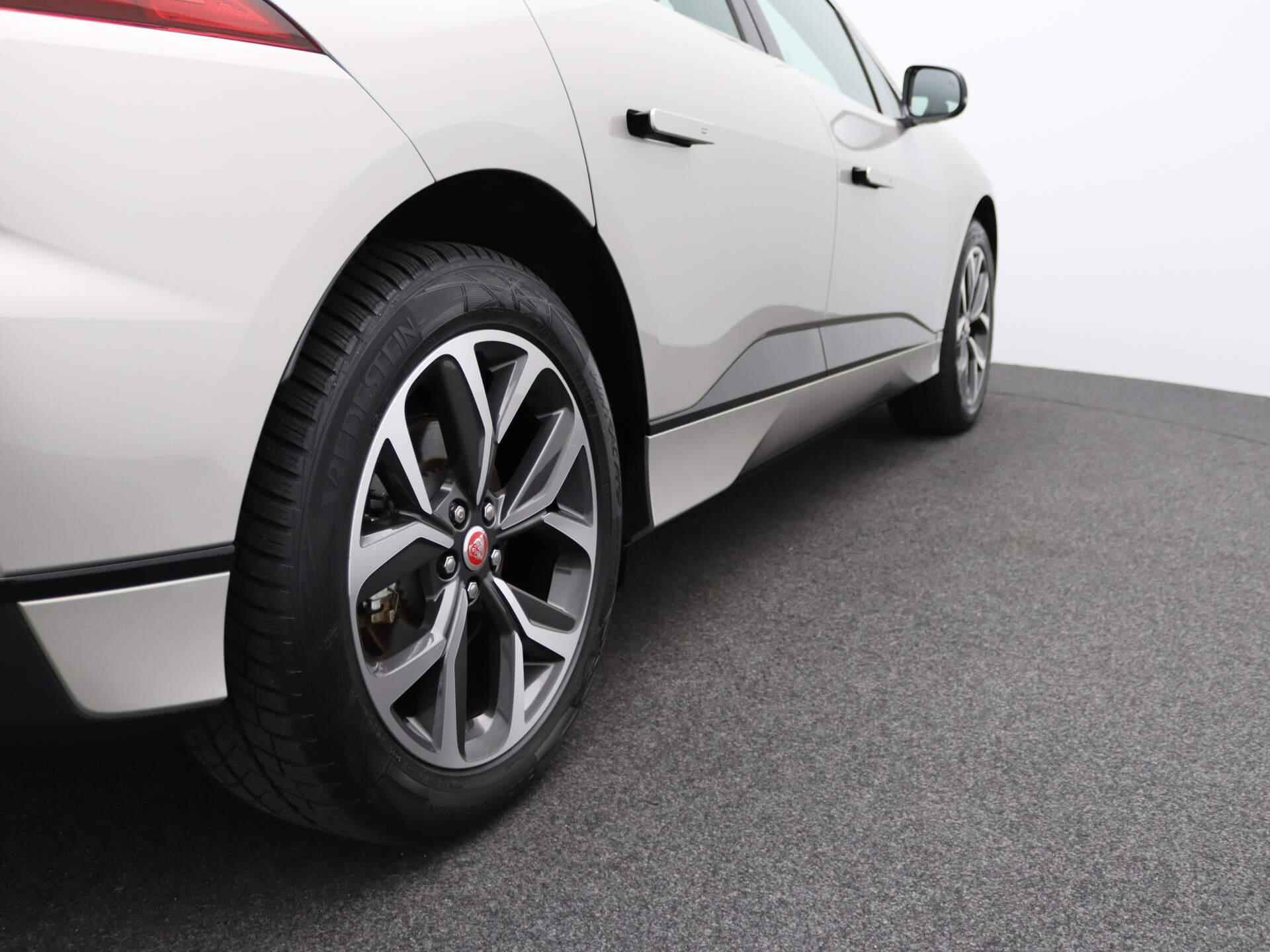 Jaguar I-PACE EV400 HSE 90 kWh | 3 Fase | Luchtvering | Panorama Dak | Adaptive Cruise | 1e eigenaar | Adaptieve Cruise | Draadloos Apple Carplay | Stoel/Stuur Verw. | - 42/49
