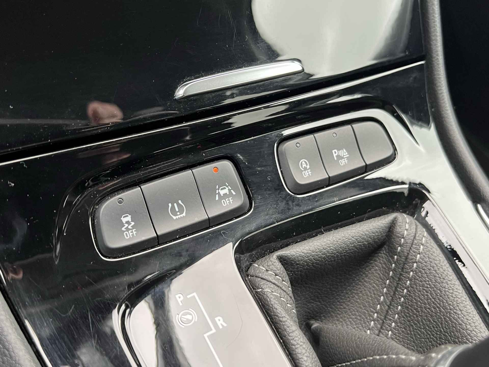 Opel Grandland X 1.2 Turbo 130 PK Business Executive | Apple Carplay/Android Auto | Led matrix koplampen | Dodehoek detector | Navi | Parkeersens - 30/33