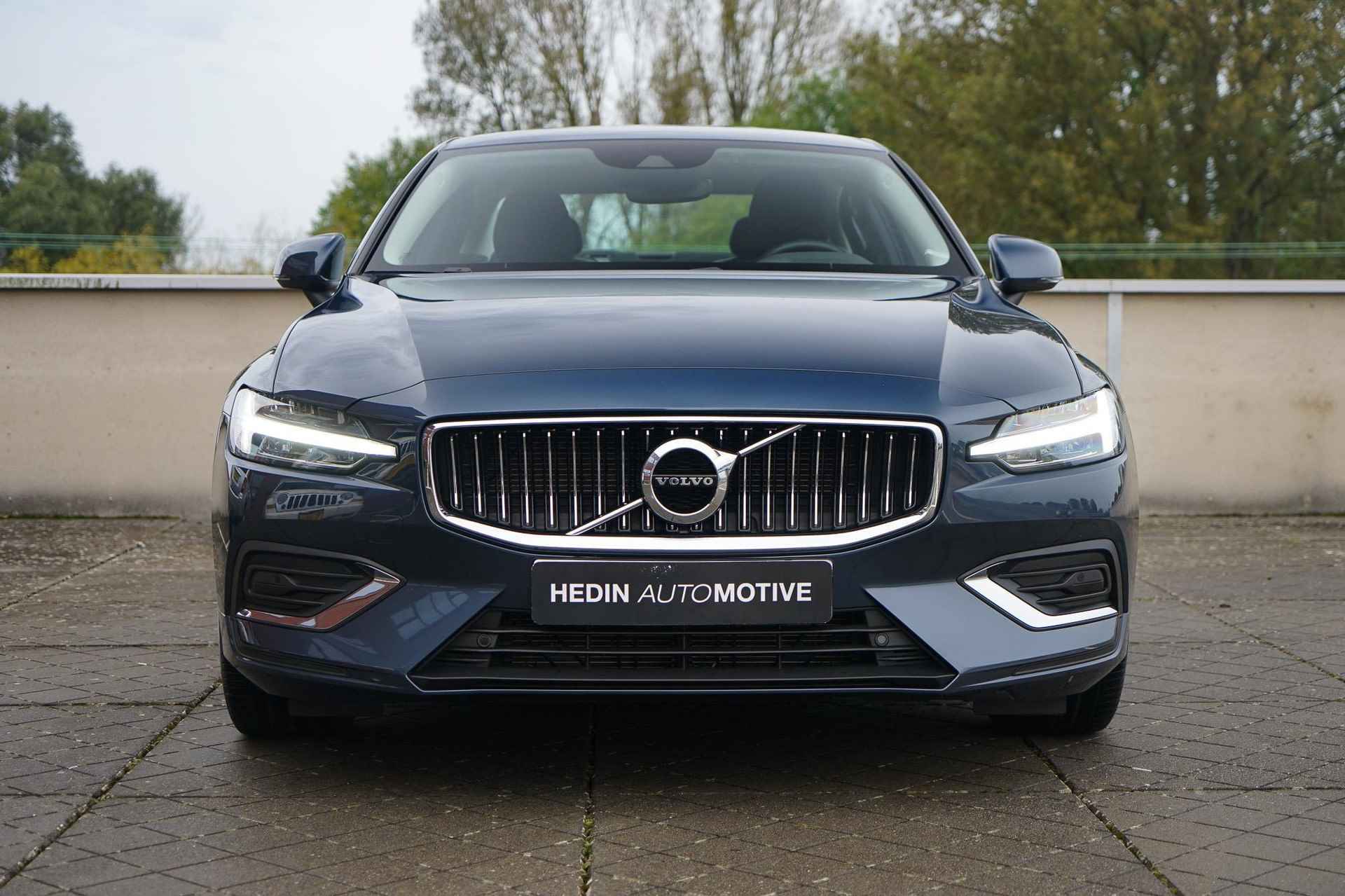 Volvo S60 2.0 B3 Inscription Elektrisch verstelbare bestuurdersstoel | Pilot Assist | Keyless Entry | Semi Elektrische Trekhaak - 2/30