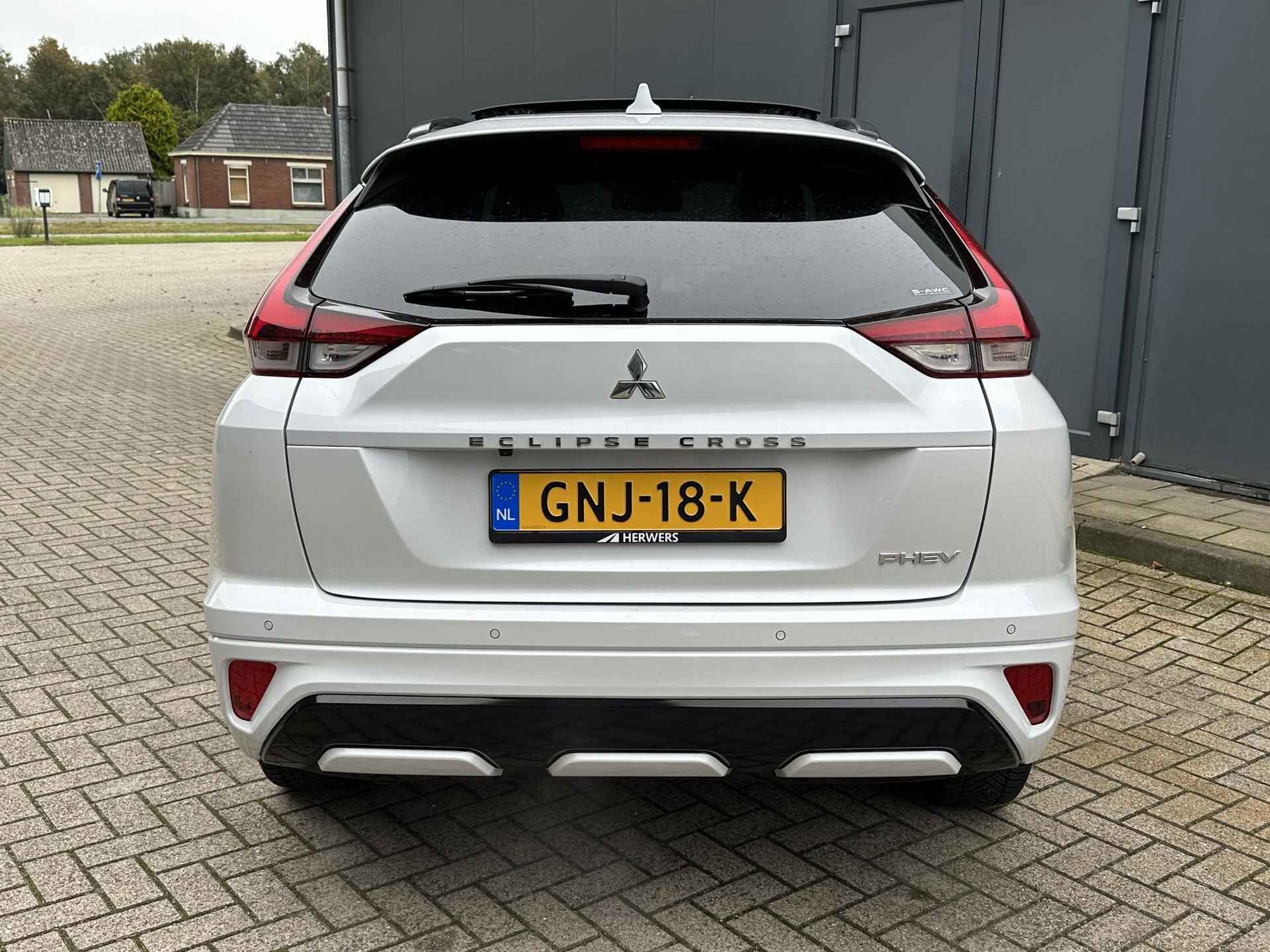 Mitsubishi Eclipse Cross 2.4 PHEV Prestige / 1500kg Trekgewicht / Schuifdak / Adaptieve Cruise Control / Lederen Bekleding / Fabrieks garantie tot 01-2027 of 100.000 km - 23/37