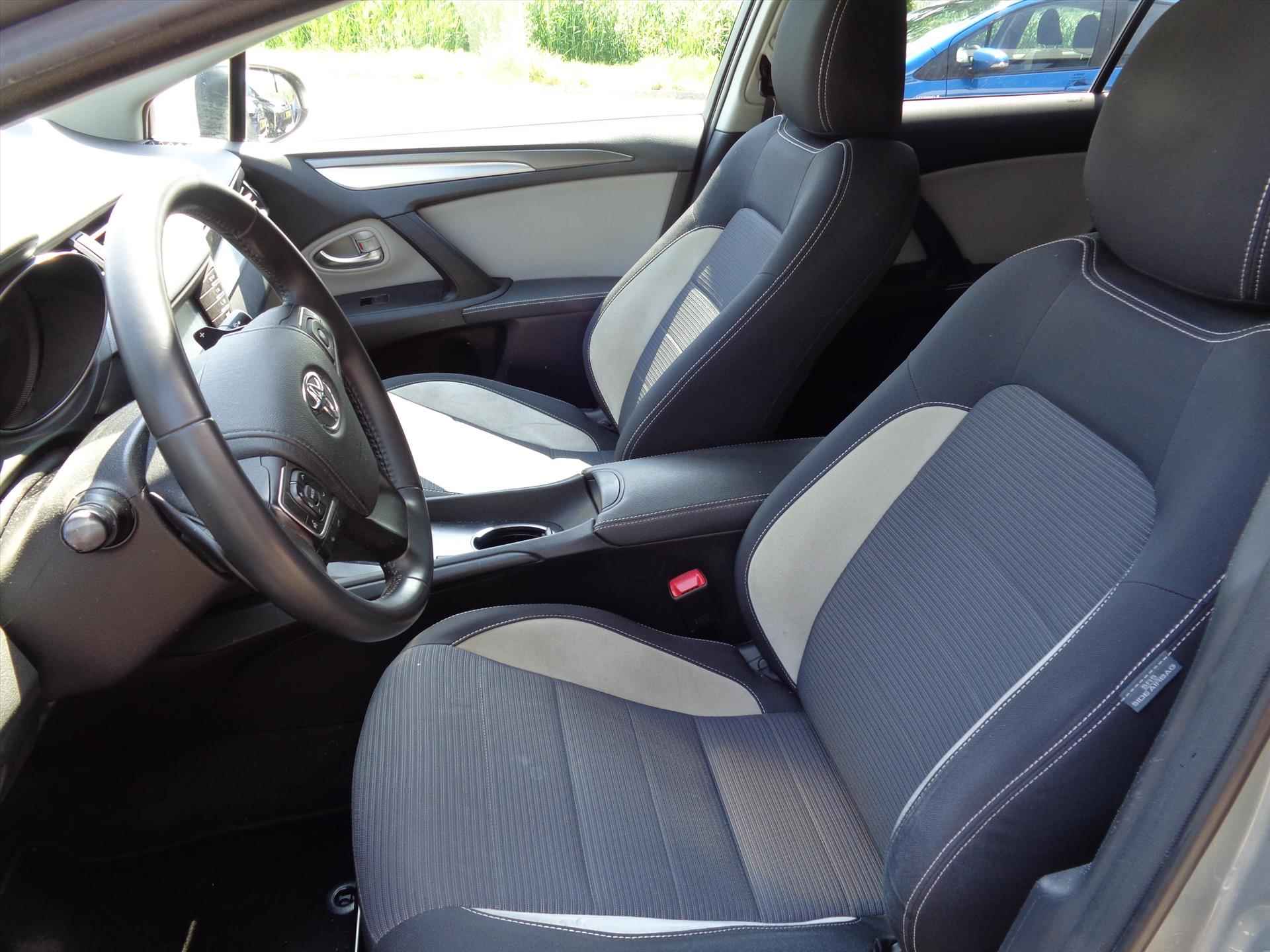 TOYOTA Avensis 1.8 VVT-i 147pk AUT Lease Pro | NAVIGATIE | CAMERA | - 11/52