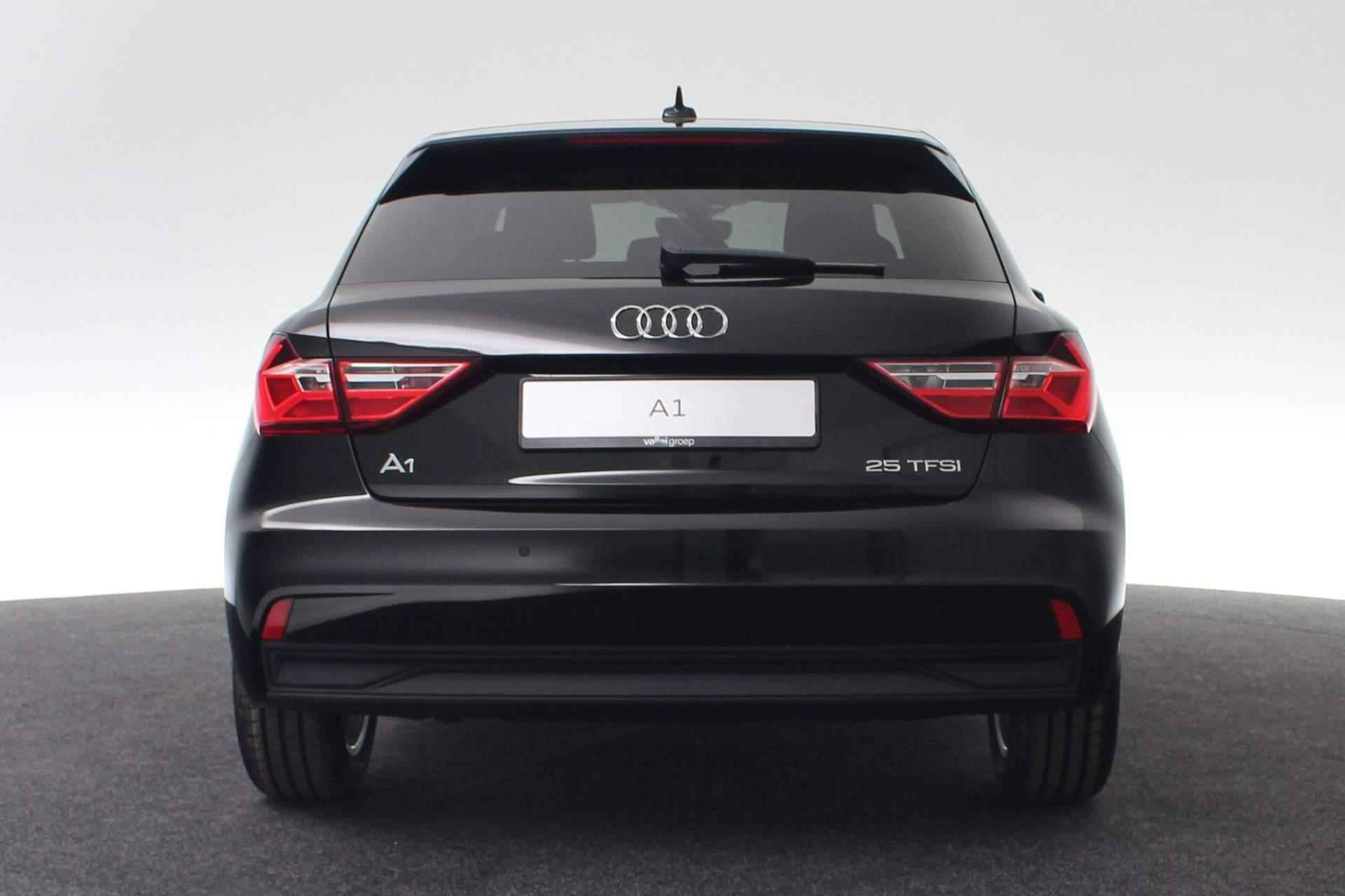 Audi A1 Sportback 25 TFSI 95PK Pro Line | Cruise | Sportstuur | Privacy glas | 16 inch - 14/33