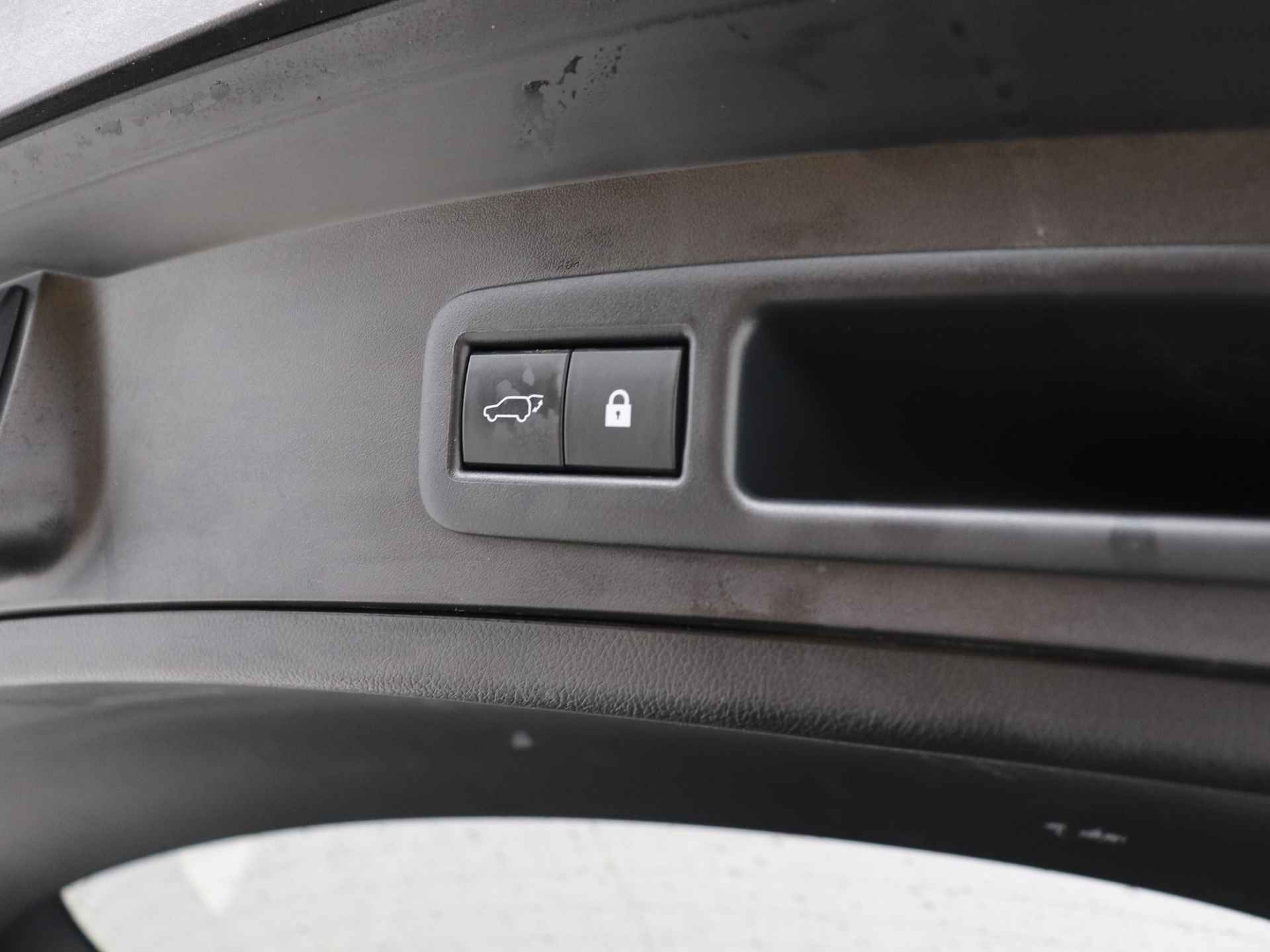 Lexus UX 300e Executive | Mark Levinson | Stoelverwarming en -ventilatie | Head-up Display | - 18/46
