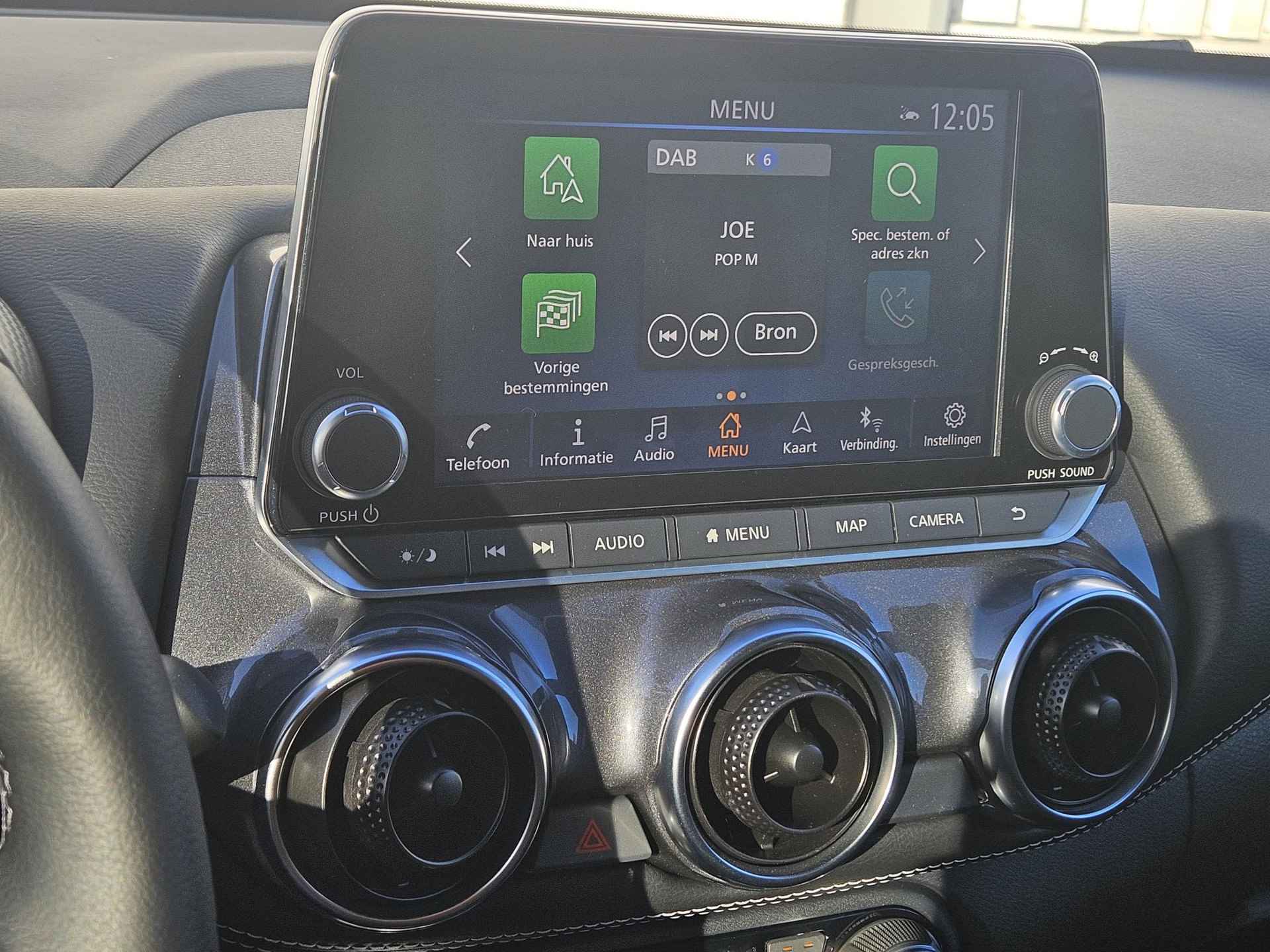Nissan Juke 1.0 DIG-T N-Connecta / DEMO / Levertijd I.O. / Climate control / Adaptief cruise control / Dode hoek detectie met correctie / Stuurverwarming / Stoelverwarming voor / Keyless entry / Keyless start / Rondomzichtcamera / Parkeersensoren voor en achter  / LED verlichting / Multifunctioneel stuurwiel / Navigatiesysteem full map  / Volledig digitaal instrumentenpaneel / Bluetooth telefoonvoorbereiding / Apple Carplay / Android Auto / DAB radio / Elektrische ramen voor en achter / Elektrisch inklapbare spiegels / Lichtmetalen wielen 17 “ - 13/50