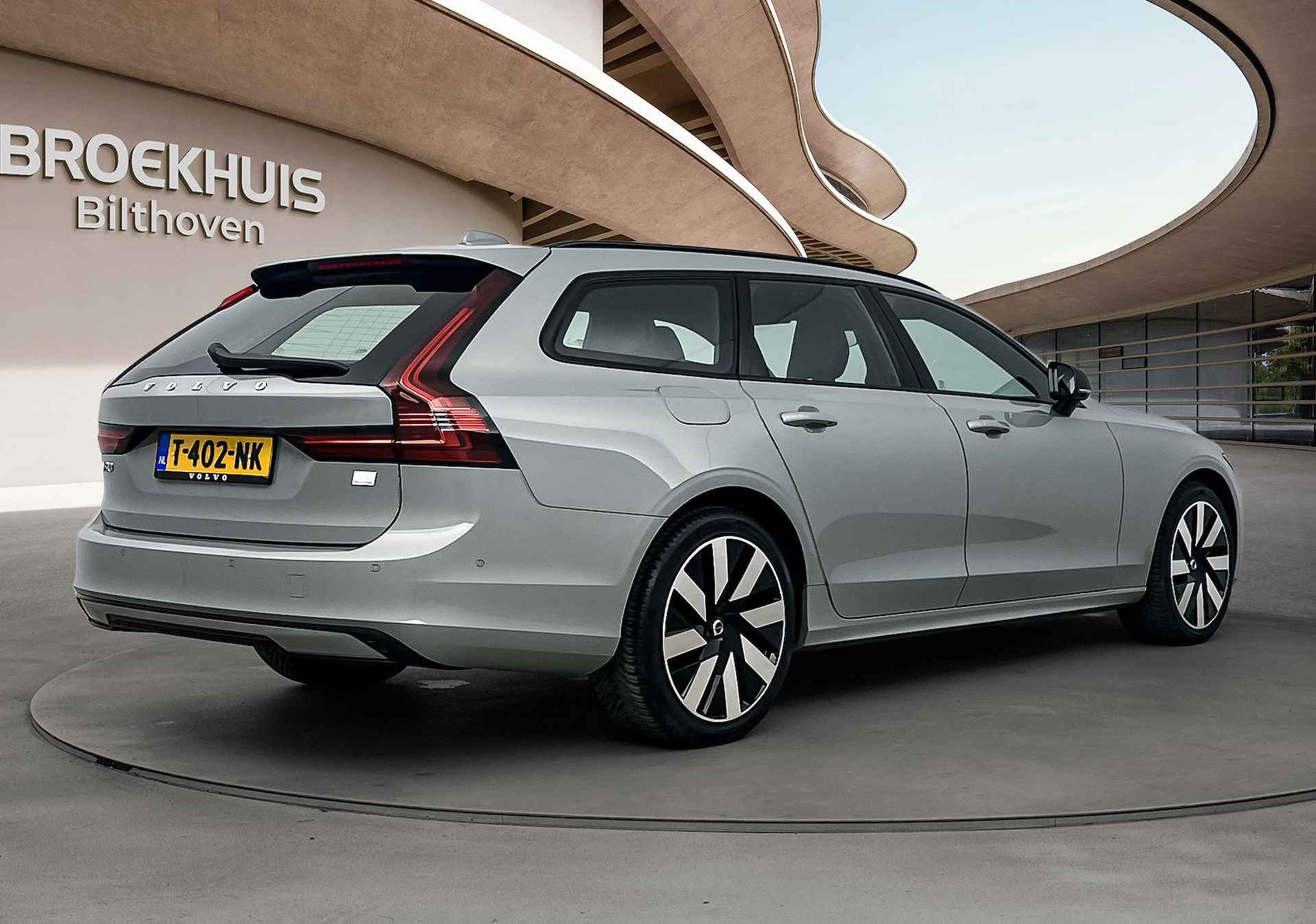 Volvo V90 T6 Recharge Ultimate Dark | Luchtvering | Bowers & Wilkins | 360 Camera | Elektr. Trekhaak | Panoramadak | Volvo Guard Alarm | B - 4/32